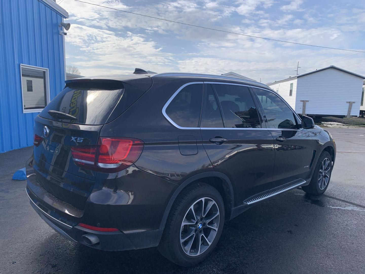 2017 BROWN /Tan BMW X5 xDrive35i (5UXKR0C56H0) with an 3.0L I6 engine, Automatic transmission, located at 506 S. Kingshighway, Cape Girardeau, MO, 63703, (573) 235-5000, 37.294991, -89.553635 - 2017 BMW X5 xDrive35i 170xxx miles All Wheel Drive 3.0L I6 Automatic Leather Navigation Backup Camera Power/Heated Seats Heated Rear Seats Sunroof Bluetooth Cruise Power Windows/Locks/Mirrors We have financing available and we accept trades! Fill out a credit application on our websi - Photo#8