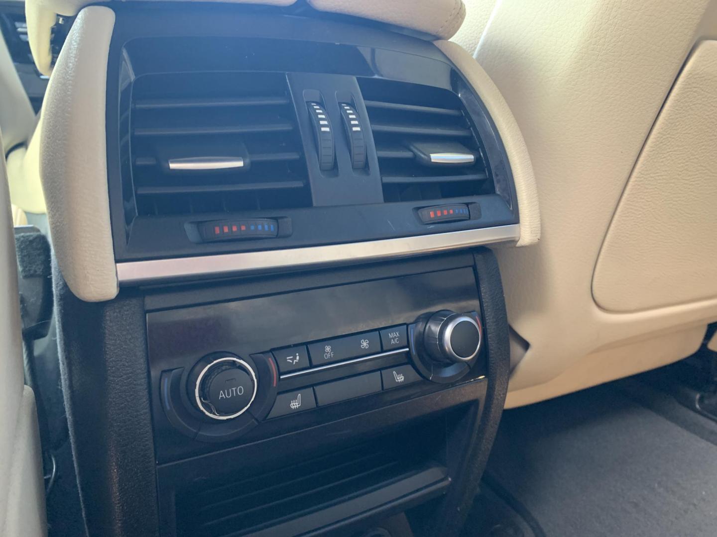 2017 BROWN /Tan BMW X5 xDrive35i (5UXKR0C56H0) with an 3.0L I6 engine, Automatic transmission, located at 506 S. Kingshighway, Cape Girardeau, MO, 63703, (573) 235-5000, 37.294991, -89.553635 - 2017 BMW X5 xDrive35i 170xxx miles All Wheel Drive 3.0L I6 Automatic Leather Navigation Backup Camera Power/Heated Seats Heated Rear Seats Sunroof Bluetooth Cruise Power Windows/Locks/Mirrors We have financing available and we accept trades! Fill out a credit application on our websi - Photo#16