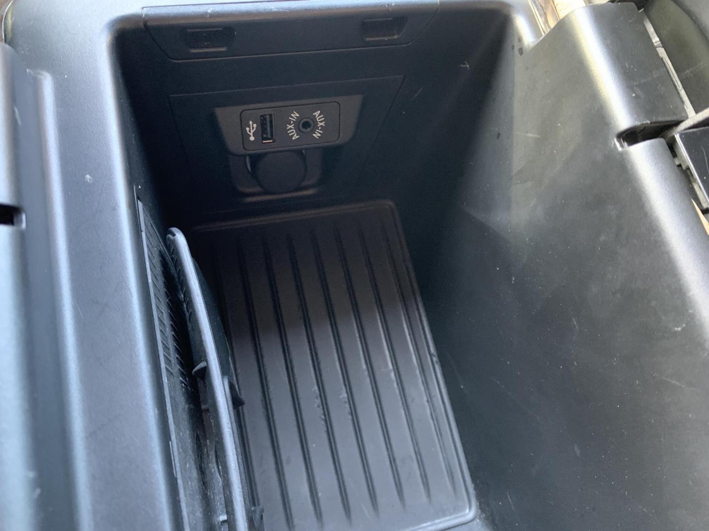 2017 BROWN /Tan BMW X5 xDrive35i (5UXKR0C56H0) with an 3.0L I6 engine, Automatic transmission, located at 506 S. Kingshighway, Cape Girardeau, MO, 63703, (573) 235-5000, 37.294991, -89.553635 - 2017 BMW X5 xDrive35i 170xxx miles All Wheel Drive 3.0L I6 Automatic Leather Navigation Backup Camera Power/Heated Seats Heated Rear Seats Sunroof Bluetooth Cruise Power Windows/Locks/Mirrors We have financing available and we accept trades! Fill out a credit application on our websi - Photo#29