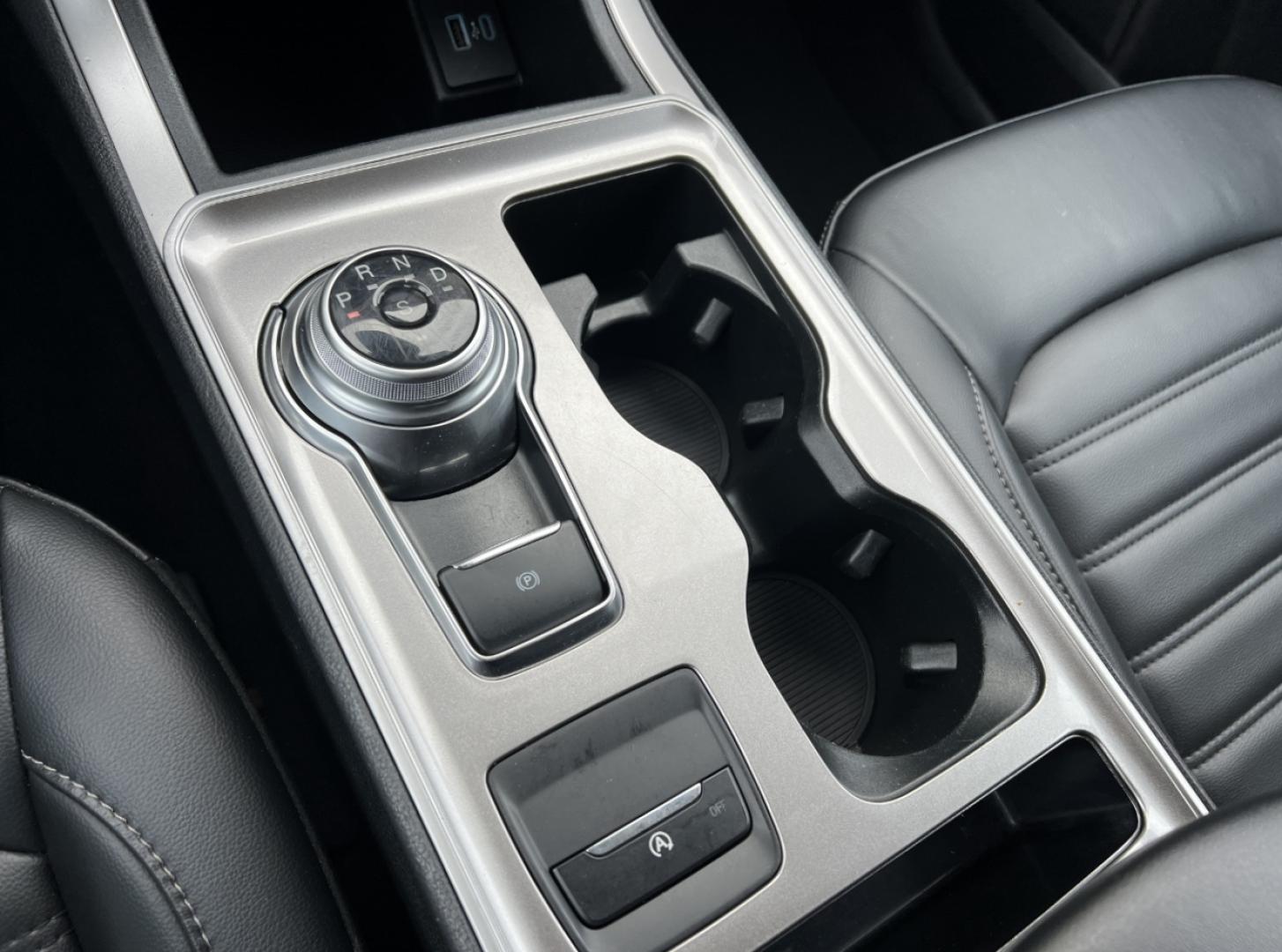 2024 WHITE /Black Ford Edge SEL (2FMPK4J97RB) with an 2.0L 4 Cyl. engine, Automatic transmission, located at 2990 Old Orchard Rd., Jackson, MO, 63755, 37.354214, -89.612106 - 2024 Ford Edge SEL 1-Owner 44xxx miles All Wheel Drive 2.0L 4 Cyl. Automatic Leather Backup Camera Power/Heated Seats Bluetooth Cruise Power Windows/Locks/Mirrors We have financing available and we accept trades! Fill out a credit application on our website or come by today! If you have - Photo#23