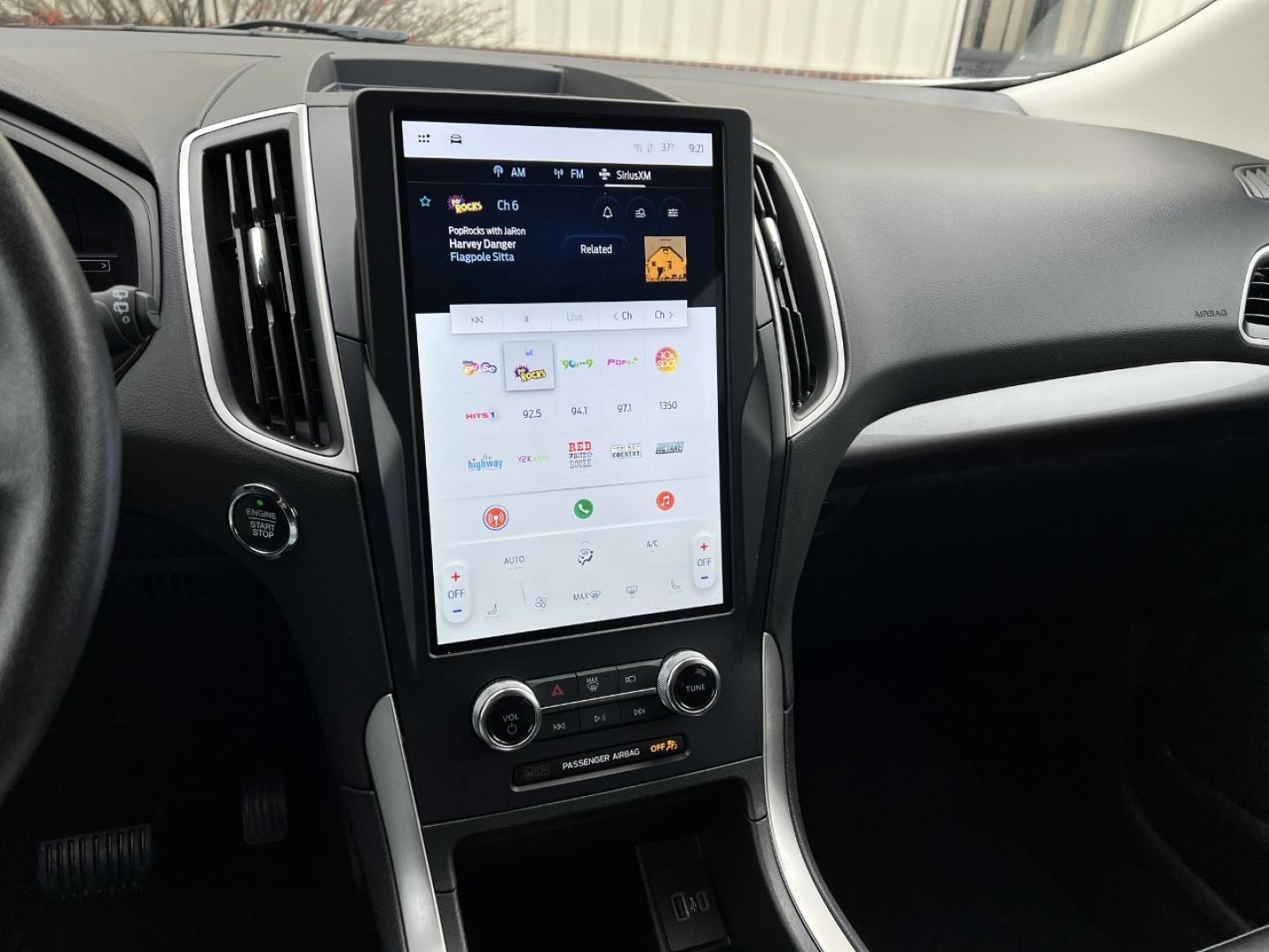 2024 WHITE /Black Ford Edge SEL (2FMPK4J97RB) with an 2.0L 4 Cyl. engine, Automatic transmission, located at 2990 Old Orchard Rd., Jackson, MO, 63755, 37.354214, -89.612106 - 2024 Ford Edge SEL 1-Owner 44xxx miles All Wheel Drive 2.0L 4 Cyl. Automatic Leather Backup Camera Power/Heated Seats Bluetooth Cruise Power Windows/Locks/Mirrors We have financing available and we accept trades! Fill out a credit application on our website or come by today! If you have - Photo#24