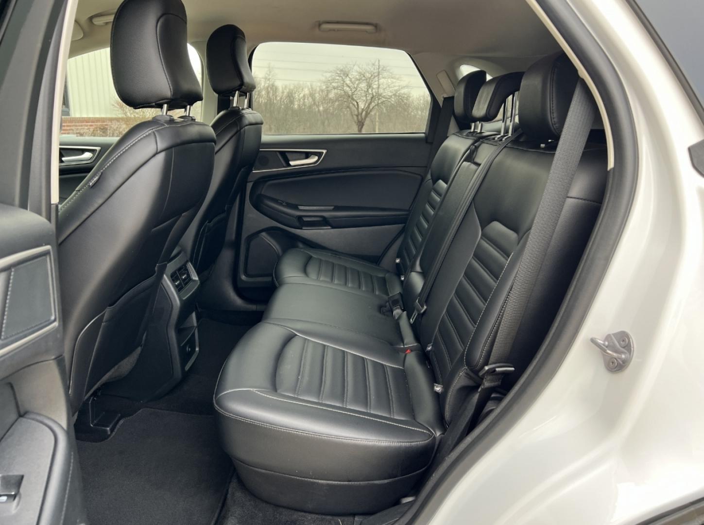 2024 WHITE /Black Ford Edge SEL (2FMPK4J97RB) with an 2.0L 4 Cyl. engine, Automatic transmission, located at 2990 Old Orchard Rd., Jackson, MO, 63755, 37.354214, -89.612106 - 2024 Ford Edge SEL 1-Owner 44xxx miles All Wheel Drive 2.0L 4 Cyl. Automatic Leather Backup Camera Power/Heated Seats Bluetooth Cruise Power Windows/Locks/Mirrors We have financing available and we accept trades! Fill out a credit application on our website or come by today! If you have - Photo#15