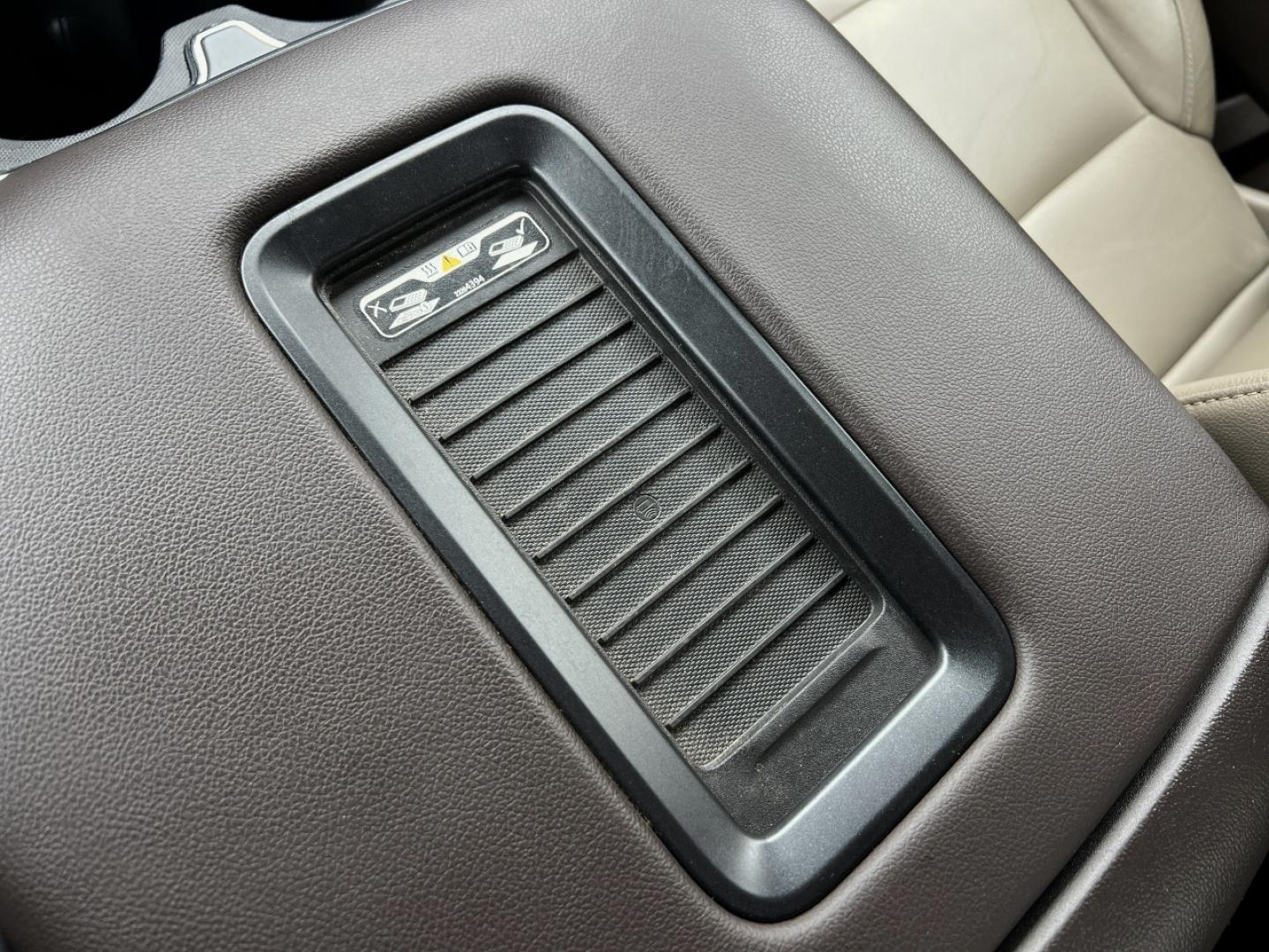 2017 WHITE /Tan Chevrolet Silverado 1500 LTZ Double Cab Short Box 4WD (1GCVKSEJ5HZ) with an 6.2L V8 engine, Automatic transmission, located at 2990 Old Orchard Rd., Jackson, MO, 63755, 37.354214, -89.612106 - 2017 Chevrolet Silverado 1500 LTZ 92xxx miles 4x4 6.2L V8 Automatic Leather Backup Camera Power/Heated Seats Bluetooth Remote Start Cruise Power Windows/Locks/Mirrors We have financing available and we accept trades! Fill out a credit application on our website or come by today! If you - Photo#29