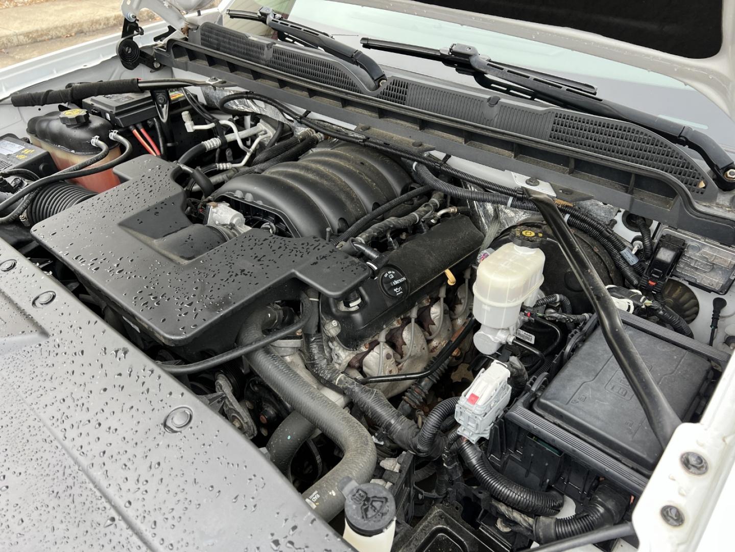 2017 WHITE /Tan Chevrolet Silverado 1500 LTZ Double Cab Short Box 4WD (1GCVKSEJ5HZ) with an 6.2L V8 engine, Automatic transmission, located at 2990 Old Orchard Rd., Jackson, MO, 63755, 37.354214, -89.612106 - 2017 Chevrolet Silverado 1500 LTZ 92xxx miles 4x4 6.2L V8 Automatic Leather Backup Camera Power/Heated Seats Bluetooth Remote Start Cruise Power Windows/Locks/Mirrors We have financing available and we accept trades! Fill out a credit application on our website or come by today! If you - Photo#36