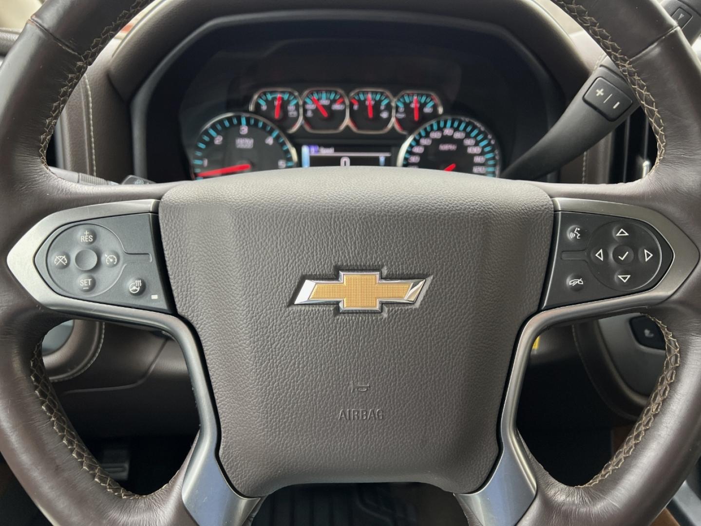 2017 WHITE /Tan Chevrolet Silverado 1500 LTZ Double Cab Short Box 4WD (1GCVKSEJ5HZ) with an 6.2L V8 engine, Automatic transmission, located at 2990 Old Orchard Rd., Jackson, MO, 63755, 37.354214, -89.612106 - 2017 Chevrolet Silverado 1500 LTZ 92xxx miles 4x4 6.2L V8 Automatic Leather Backup Camera Power/Heated Seats Bluetooth Remote Start Cruise Power Windows/Locks/Mirrors We have financing available and we accept trades! Fill out a credit application on our website or come by today! If you - Photo#24
