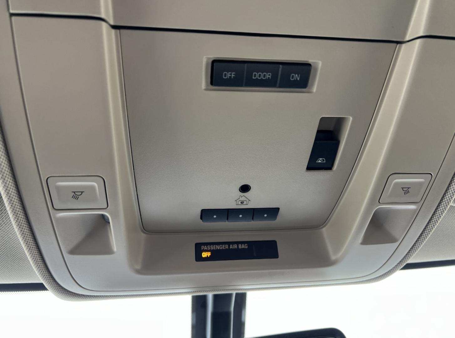 2017 WHITE /Tan Chevrolet Silverado 1500 LTZ Double Cab Short Box 4WD (1GCVKSEJ5HZ) with an 6.2L V8 engine, Automatic transmission, located at 2990 Old Orchard Rd., Jackson, MO, 63755, 37.354214, -89.612106 - 2017 Chevrolet Silverado 1500 LTZ 92xxx miles 4x4 6.2L V8 Automatic Leather Backup Camera Power/Heated Seats Bluetooth Remote Start Cruise Power Windows/Locks/Mirrors We have financing available and we accept trades! Fill out a credit application on our website or come by today! If you - Photo#32