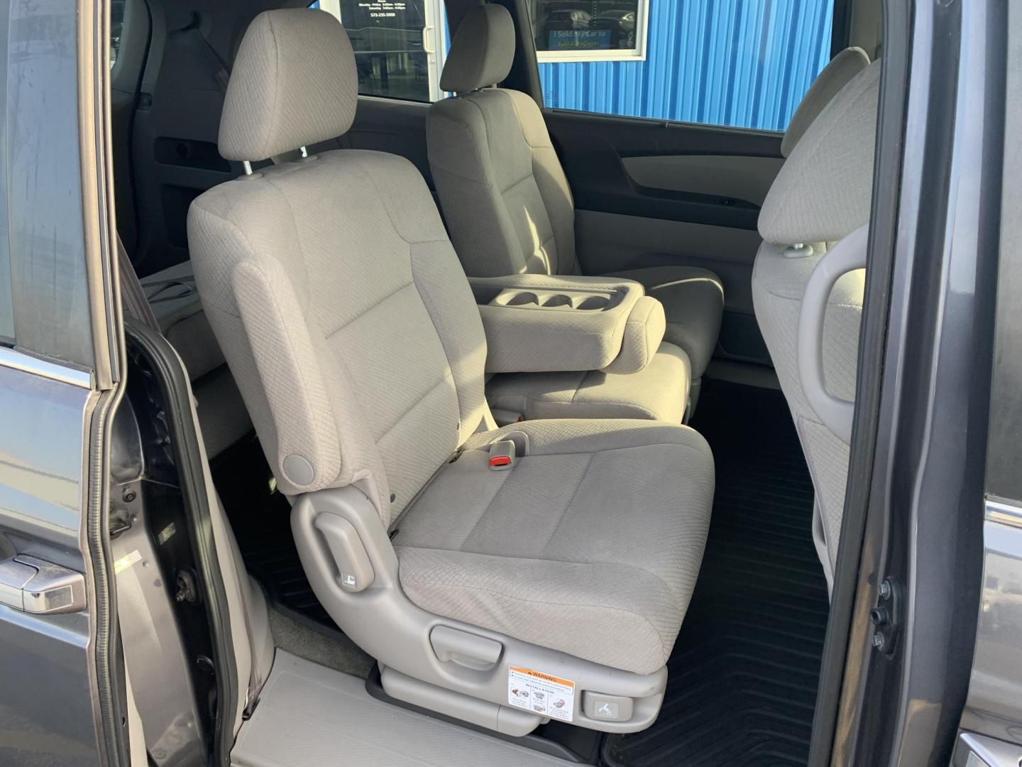 2016 GRAY /GRAY Honda Odyssey EX (5FNRL5H43GB) with an 3.5L V6 SOHC 24V engine, 6A transmission, located at 506 S. Kingshighway, Cape Girardeau, MO, 63703, (573) 235-5000, 37.294991, -89.553635 - One Owner! 2016 Honda Odyssey Air Conditioning Power Windows Power Locks Power Steering Tilt Wheel Keyless Entry Alarm Dual Front Airbags Side Airbags Head Airbags Rear Head Airbags All Wheel ABS We have financing available and we accept trades! Fill out a credit application on our web - Photo#11