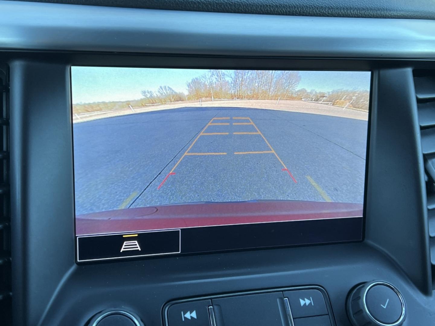 2022 RED /Black GMC Acadia SLT (1GKKNML44NZ) with an 2.0L 4 Cyl. TURBO engine, Automatic transmission, located at 2990 Old Orchard Rd., Jackson, MO, 63755, 37.354214, -89.612106 - 2022 GMC Acadia SLT 124xxx miles Front Wheel Drive 2.0L 4 Cyl. Automatic Leather 3rd Row Navigation Backup Camera Power/Heated Seats Heated Rear Seats Heated Steering Wheel Bluetooth Remote Start Cruise Power Windows/Locks/Mirrors We have financing available and we accept trades! Fil - Photo#3