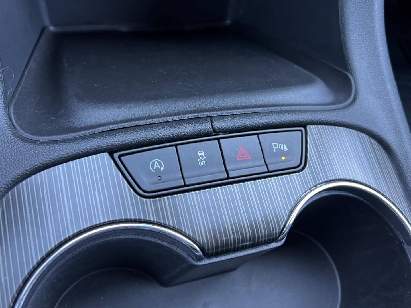 2022 RED /Black GMC Acadia SLT (1GKKNML44NZ) with an 2.0L 4 Cyl. TURBO engine, Automatic transmission, located at 2990 Old Orchard Rd., Jackson, MO, 63755, 37.354214, -89.612106 - 2022 GMC Acadia SLT 124xxx miles Front Wheel Drive 2.0L 4 Cyl. Automatic Leather 3rd Row Navigation Backup Camera Power/Heated Seats Heated Rear Seats Heated Steering Wheel Bluetooth Remote Start Cruise Power Windows/Locks/Mirrors We have financing available and we accept trades! Fil - Photo#31