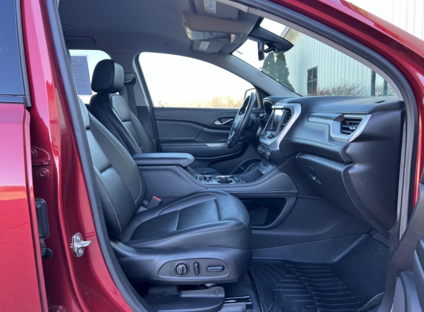 2022 RED /Black GMC Acadia SLT (1GKKNML44NZ) with an 2.0L 4 Cyl. TURBO engine, Automatic transmission, located at 2990 Old Orchard Rd., Jackson, MO, 63755, 37.354214, -89.612106 - 2022 GMC Acadia SLT 124xxx miles Front Wheel Drive 2.0L 4 Cyl. Automatic Leather 3rd Row Navigation Backup Camera Power/Heated Seats Heated Rear Seats Heated Steering Wheel Bluetooth Remote Start Cruise Power Windows/Locks/Mirrors We have financing available and we accept trades! Fil - Photo#18