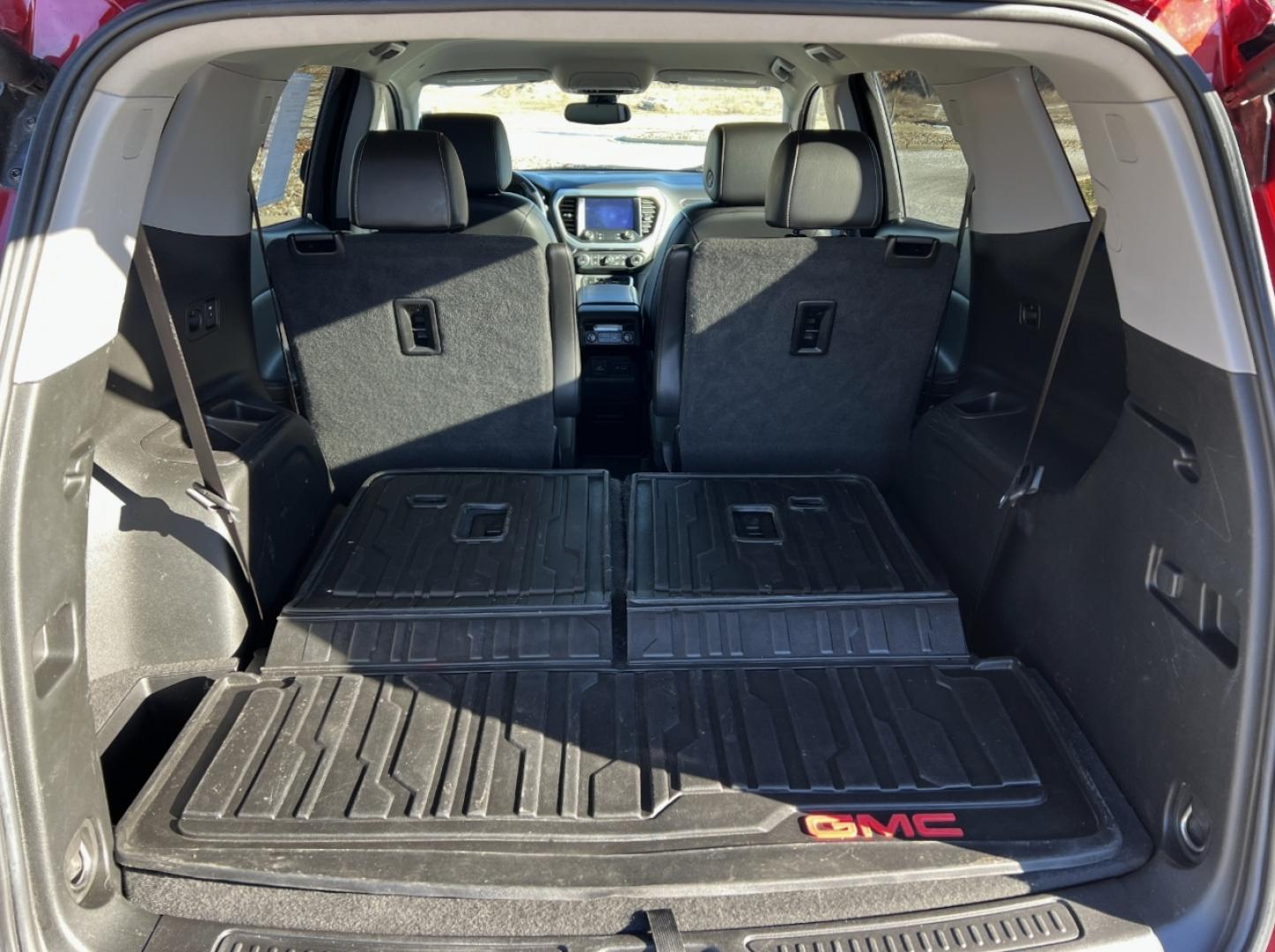 2022 RED /Black GMC Acadia SLT (1GKKNML44NZ) with an 2.0L 4 Cyl. TURBO engine, Automatic transmission, located at 2990 Old Orchard Rd., Jackson, MO, 63755, 37.354214, -89.612106 - 2022 GMC Acadia SLT 124xxx miles Front Wheel Drive 2.0L 4 Cyl. Automatic Leather 3rd Row Navigation Backup Camera Power/Heated Seats Heated Rear Seats Heated Steering Wheel Bluetooth Remote Start Cruise Power Windows/Locks/Mirrors We have financing available and we accept trades! Fil - Photo#23