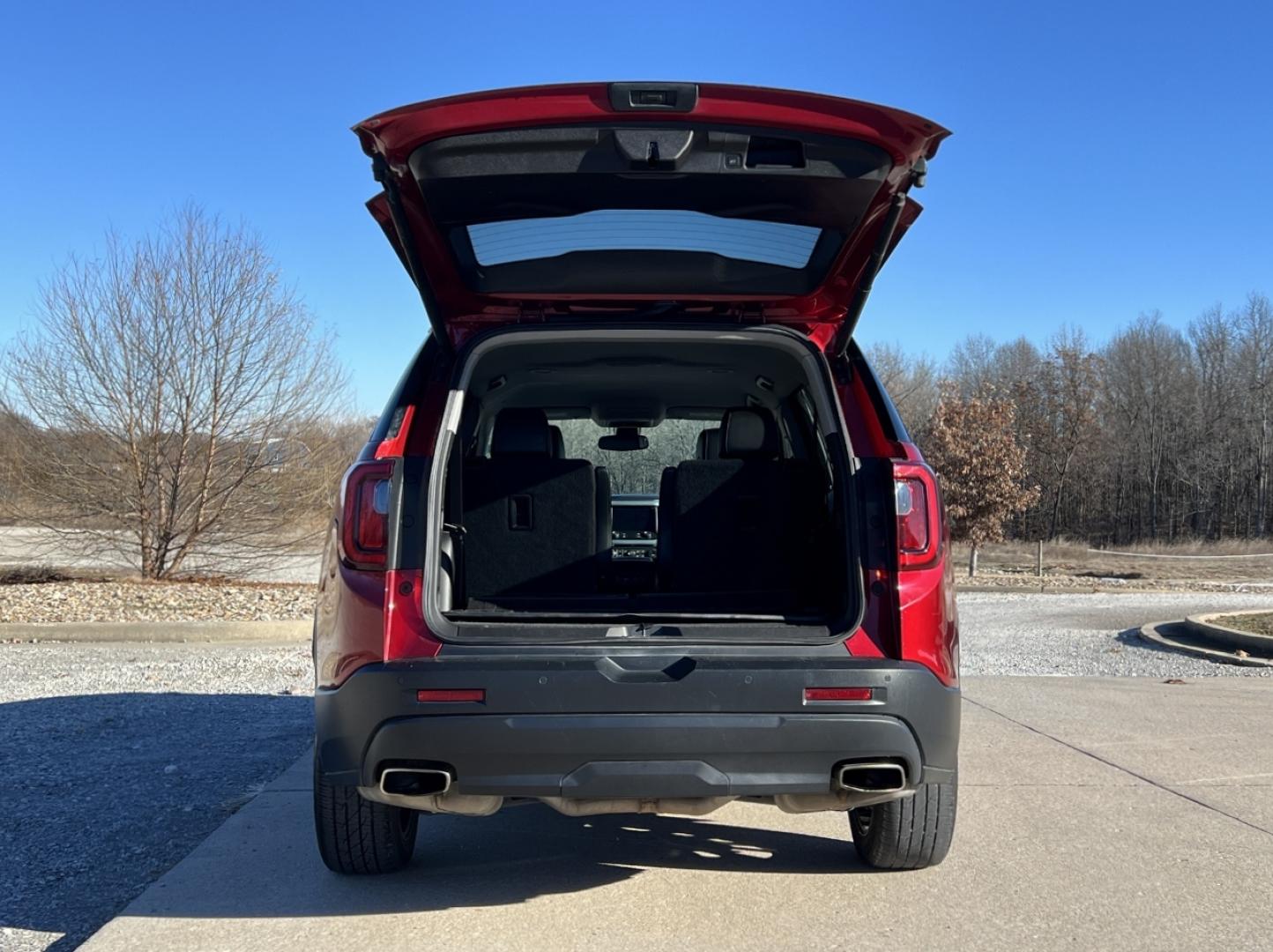 2022 RED /Black GMC Acadia SLT (1GKKNML44NZ) with an 2.0L 4 Cyl. TURBO engine, Automatic transmission, located at 2990 Old Orchard Rd., Jackson, MO, 63755, 37.354214, -89.612106 - 2022 GMC Acadia SLT 124xxx miles Front Wheel Drive 2.0L 4 Cyl. Automatic Leather 3rd Row Navigation Backup Camera Power/Heated Seats Heated Rear Seats Heated Steering Wheel Bluetooth Remote Start Cruise Power Windows/Locks/Mirrors We have financing available and we accept trades! Fil - Photo#22