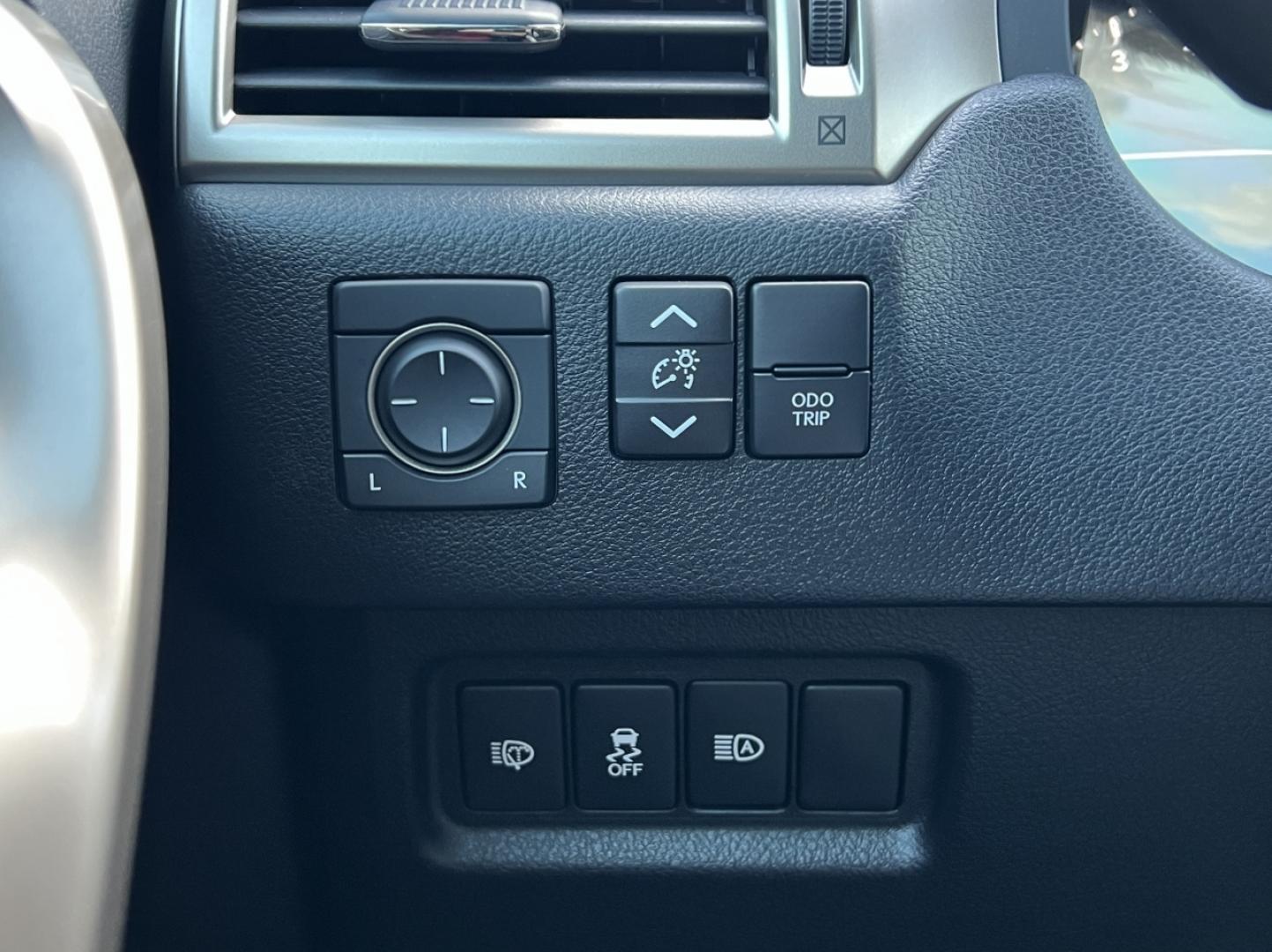 2020 GRAY /MAROON Lexus GX 460 Base (JTJAM7BX2L5) with an 4.6L V8 engine, Automatic transmission, located at 2990 Old Orchard Rd., Jackson, MO, 63755, 37.354214, -89.612106 - 2020 Lexus GX 460 59xxx miles All Wheel Drive 4.6L V8 Automatic Leather 3rd Row Navigation Backup Camera Power/Heated/Cooled Seats Heated Rear Seats Sunroof Bluetooth Cruise Power Windows/Locks/Mirrors We have financing available and we accept trades! Fill out a credit application on - Photo#36