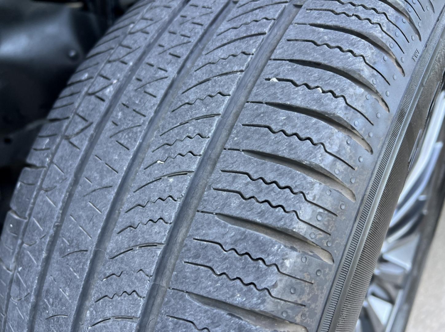 2020 GRAY /MAROON Lexus GX 460 Base (JTJAM7BX2L5) with an 4.6L V8 engine, Automatic transmission, located at 2990 Old Orchard Rd., Jackson, MO, 63755, 37.354214, -89.612106 - 2020 Lexus GX 460 59xxx miles All Wheel Drive 4.6L V8 Automatic Leather 3rd Row Navigation Backup Camera Power/Heated/Cooled Seats Heated Rear Seats Sunroof Bluetooth Cruise Power Windows/Locks/Mirrors We have financing available and we accept trades! Fill out a credit application on - Photo#42