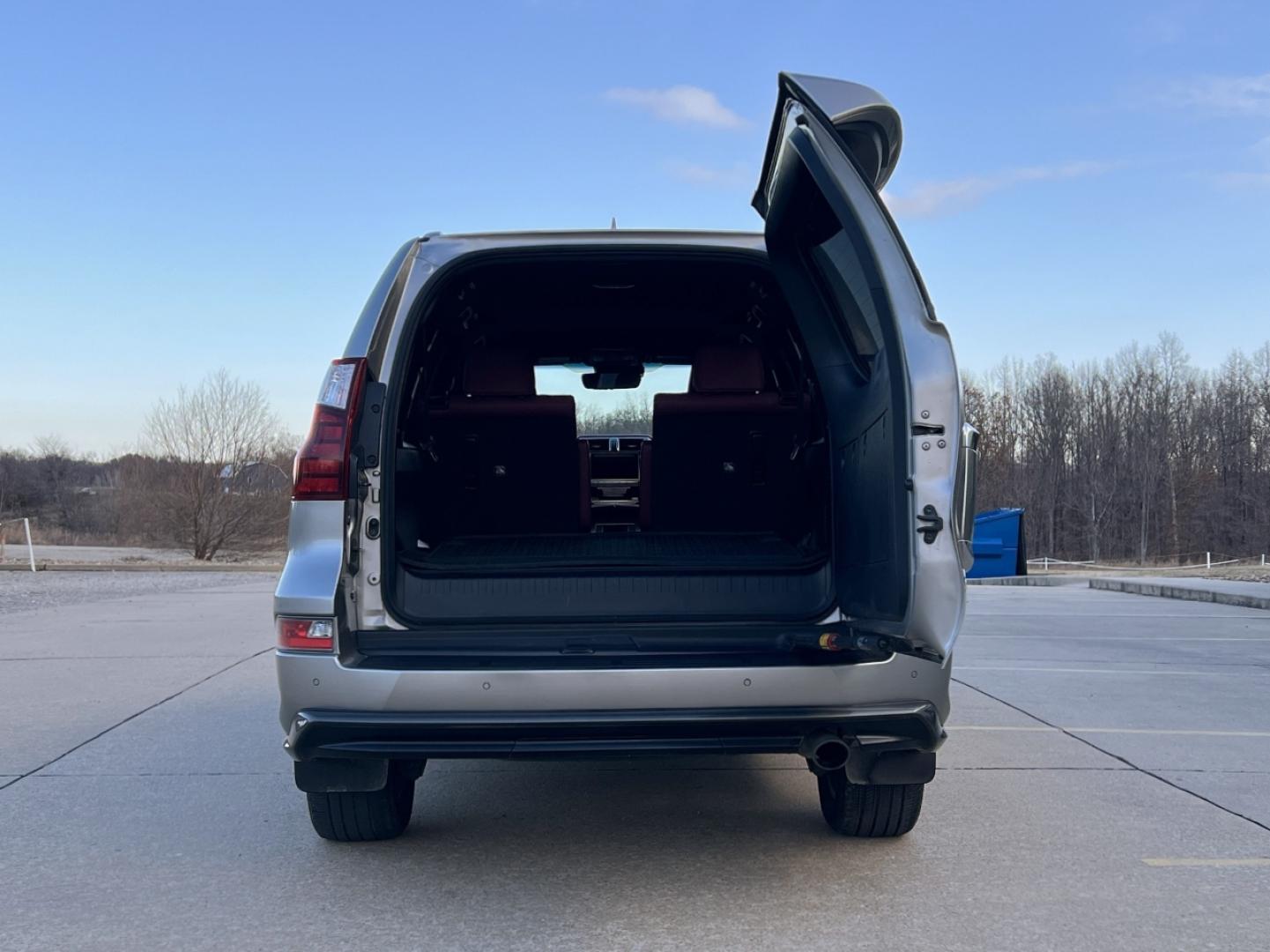2020 GRAY /MAROON Lexus GX 460 Base (JTJAM7BX2L5) with an 4.6L V8 engine, Automatic transmission, located at 2990 Old Orchard Rd., Jackson, MO, 63755, 37.354214, -89.612106 - 2020 Lexus GX 460 59xxx miles All Wheel Drive 4.6L V8 Automatic Leather 3rd Row Navigation Backup Camera Power/Heated/Cooled Seats Heated Rear Seats Sunroof Bluetooth Cruise Power Windows/Locks/Mirrors We have financing available and we accept trades! Fill out a credit application on - Photo#23