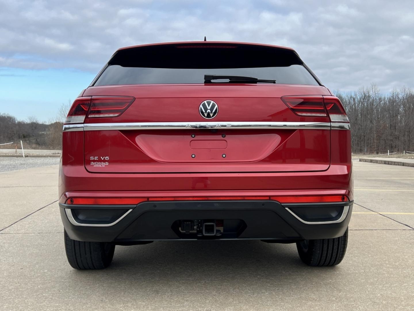2021 RED /BLACK Volkswagen Atlas Cross Sport V6 SE w/Technology (1V2WE2CA0MC) with an 3.6L V6 engine, Automatic transmission, located at 2990 Old Orchard Rd., Jackson, MO, 63755, 37.354214, -89.612106 - 2021 Volkswagen Atlass Cross Sport SE 1-Owner 45xxx miles Front Wheel Drive 3.6L V6 Automatic Leather Backup Camera Power Driver Seat Heated Seats Bluetooth Cruise Power Windows/Locks/Mirrors We have financing available and we accept trades! Fill out a credit application on our website - Photo#11