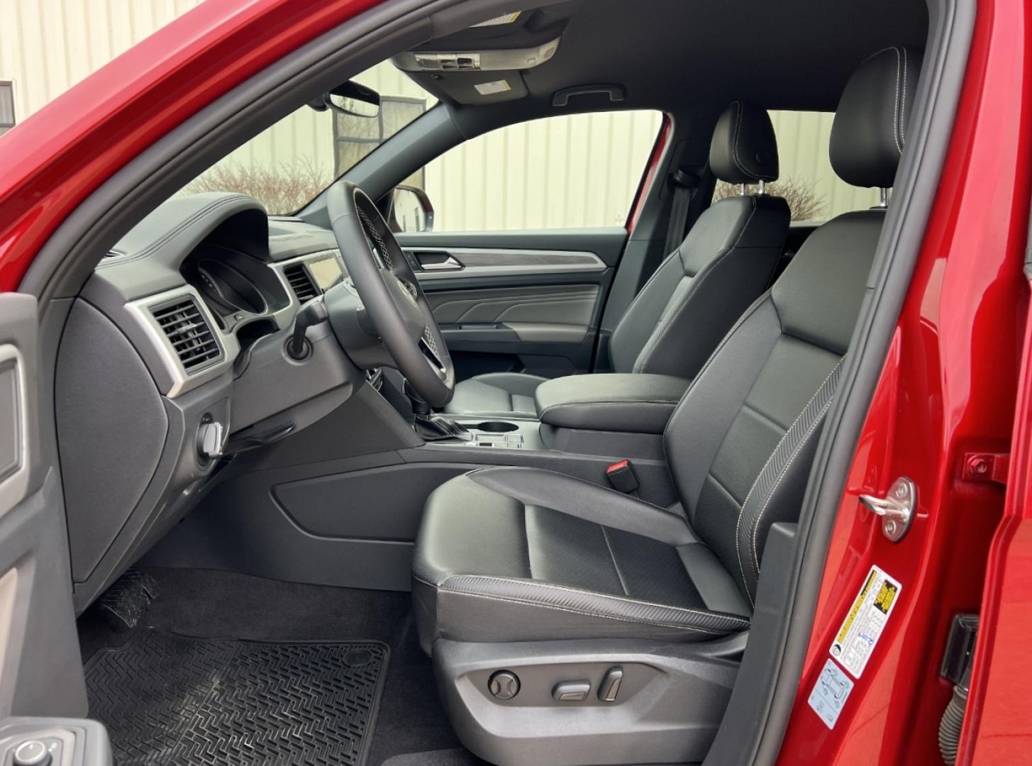 2021 RED /BLACK Volkswagen Atlas Cross Sport V6 SE w/Technology (1V2WE2CA0MC) with an 3.6L V6 engine, Automatic transmission, located at 2990 Old Orchard Rd., Jackson, MO, 63755, 37.354214, -89.612106 - 2021 Volkswagen Atlass Cross Sport SE 1-Owner 45xxx miles Front Wheel Drive 3.6L V6 Automatic Leather Backup Camera Power Driver Seat Heated Seats Bluetooth Cruise Power Windows/Locks/Mirrors We have financing available and we accept trades! Fill out a credit application on our website - Photo#14