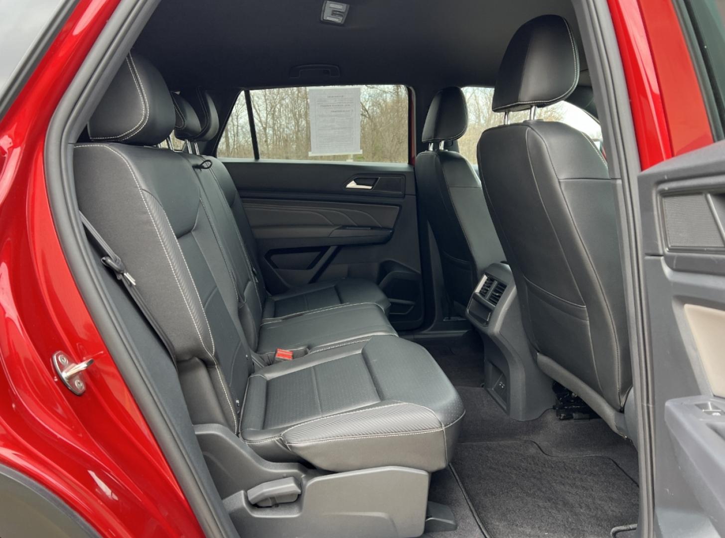 2021 RED /BLACK Volkswagen Atlas Cross Sport V6 SE w/Technology (1V2WE2CA0MC) with an 3.6L V6 engine, Automatic transmission, located at 2990 Old Orchard Rd., Jackson, MO, 63755, 37.354214, -89.612106 - 2021 Volkswagen Atlass Cross Sport SE 1-Owner 45xxx miles Front Wheel Drive 3.6L V6 Automatic Leather Backup Camera Power Driver Seat Heated Seats Bluetooth Cruise Power Windows/Locks/Mirrors We have financing available and we accept trades! Fill out a credit application on our website - Photo#18