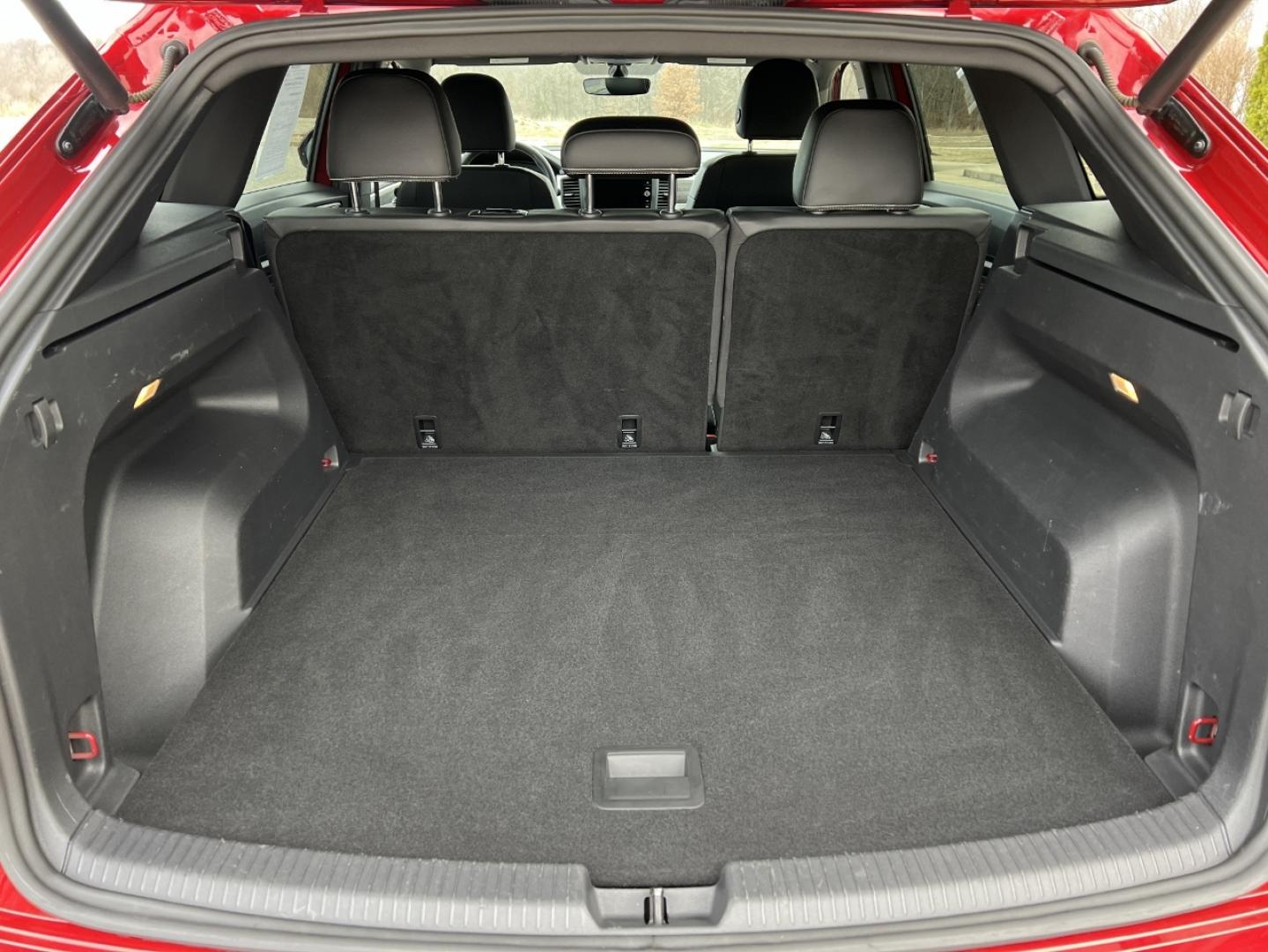 2021 RED /BLACK Volkswagen Atlas Cross Sport V6 SE w/Technology (1V2WE2CA0MC) with an 3.6L V6 engine, Automatic transmission, located at 2990 Old Orchard Rd., Jackson, MO, 63755, 37.354214, -89.612106 - 2021 Volkswagen Atlass Cross Sport SE 1-Owner 45xxx miles Front Wheel Drive 3.6L V6 Automatic Leather Backup Camera Power Driver Seat Heated Seats Bluetooth Cruise Power Windows/Locks/Mirrors We have financing available and we accept trades! Fill out a credit application on our website - Photo#20