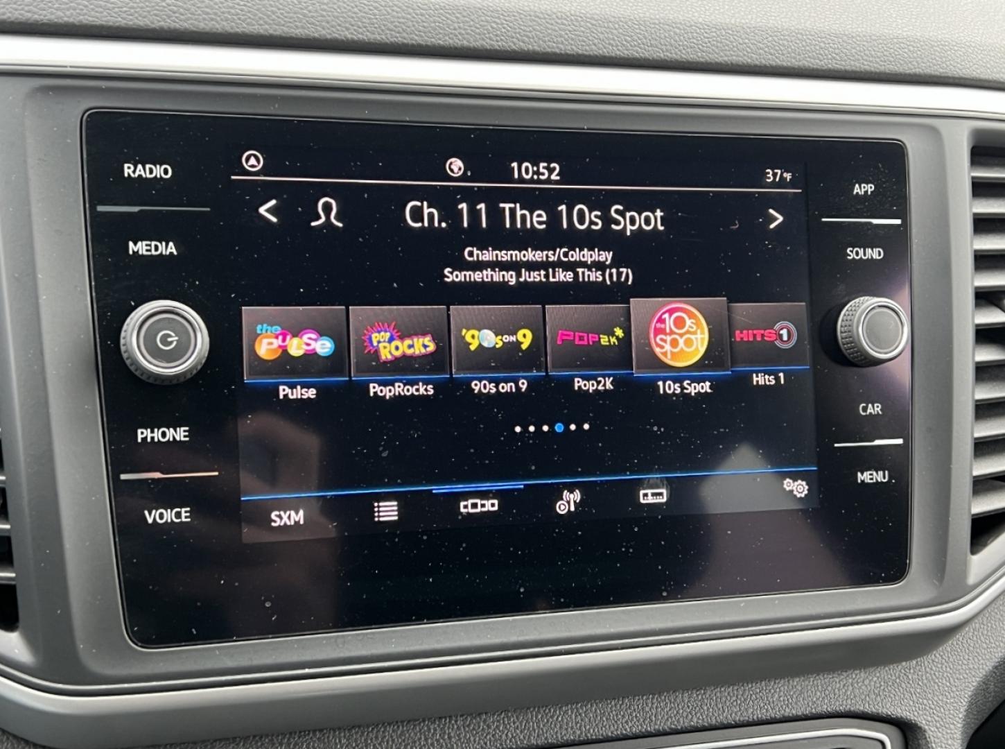 2021 RED /BLACK Volkswagen Atlas Cross Sport V6 SE w/Technology (1V2WE2CA0MC) with an 3.6L V6 engine, Automatic transmission, located at 2990 Old Orchard Rd., Jackson, MO, 63755, 37.354214, -89.612106 - 2021 Volkswagen Atlass Cross Sport SE 1-Owner 45xxx miles Front Wheel Drive 3.6L V6 Automatic Leather Backup Camera Power Driver Seat Heated Seats Bluetooth Cruise Power Windows/Locks/Mirrors We have financing available and we accept trades! Fill out a credit application on our website - Photo#26