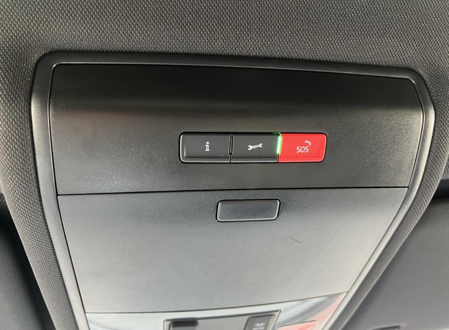 2021 RED /BLACK Volkswagen Atlas Cross Sport V6 SE w/Technology (1V2WE2CA0MC) with an 3.6L V6 engine, Automatic transmission, located at 2990 Old Orchard Rd., Jackson, MO, 63755, 37.354214, -89.612106 - 2021 Volkswagen Atlass Cross Sport SE 1-Owner 45xxx miles Front Wheel Drive 3.6L V6 Automatic Leather Backup Camera Power Driver Seat Heated Seats Bluetooth Cruise Power Windows/Locks/Mirrors We have financing available and we accept trades! Fill out a credit application on our website - Photo#31