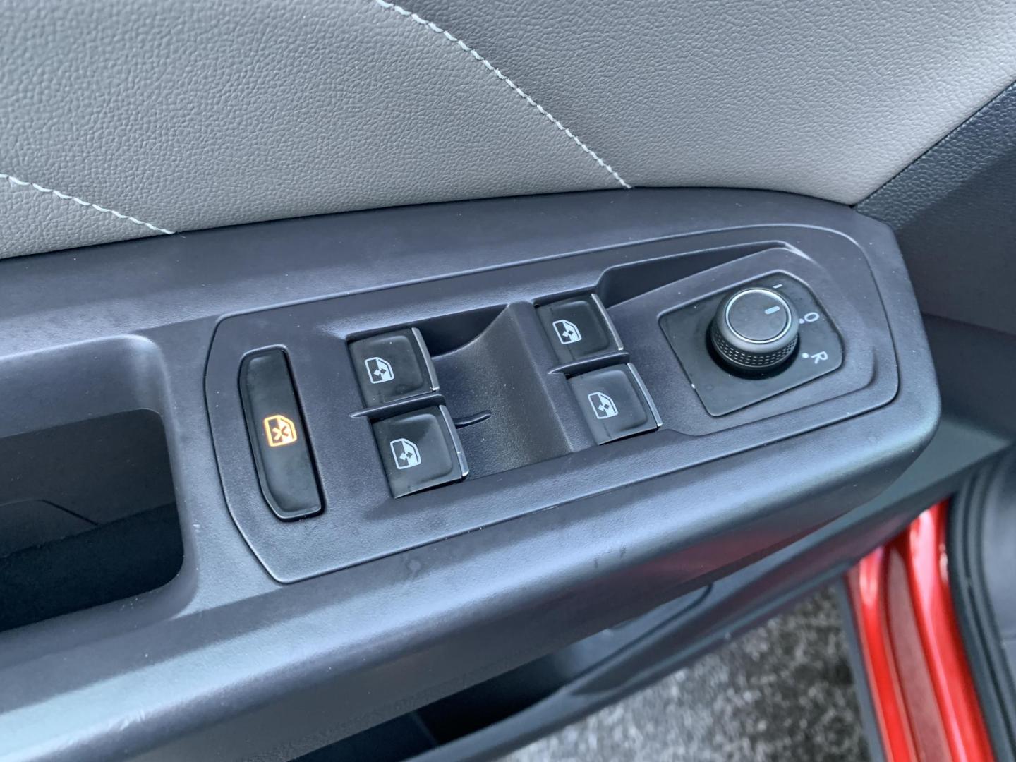 2021 RED /BLACK Volkswagen Atlas Cross Sport V6 SE w/Technology (1V2WE2CA0MC) with an 3.6L V6 engine, Automatic transmission, located at 506 S. Kingshighway, Cape Girardeau, MO, 63703, (573) 235-5000, 37.294991, -89.553635 - 2021 Volkswagen Atlass Cross Sport SE 1-Owner 45xxx miles Front Wheel Drive 3.6L V6 Automatic Leather Backup Camera Power Driver Seat Heated Seats Bluetooth Cruise Power Windows/Locks/Mirrors We have financing available and we accept trades! Fill out a credit application on our websit - Photo#18