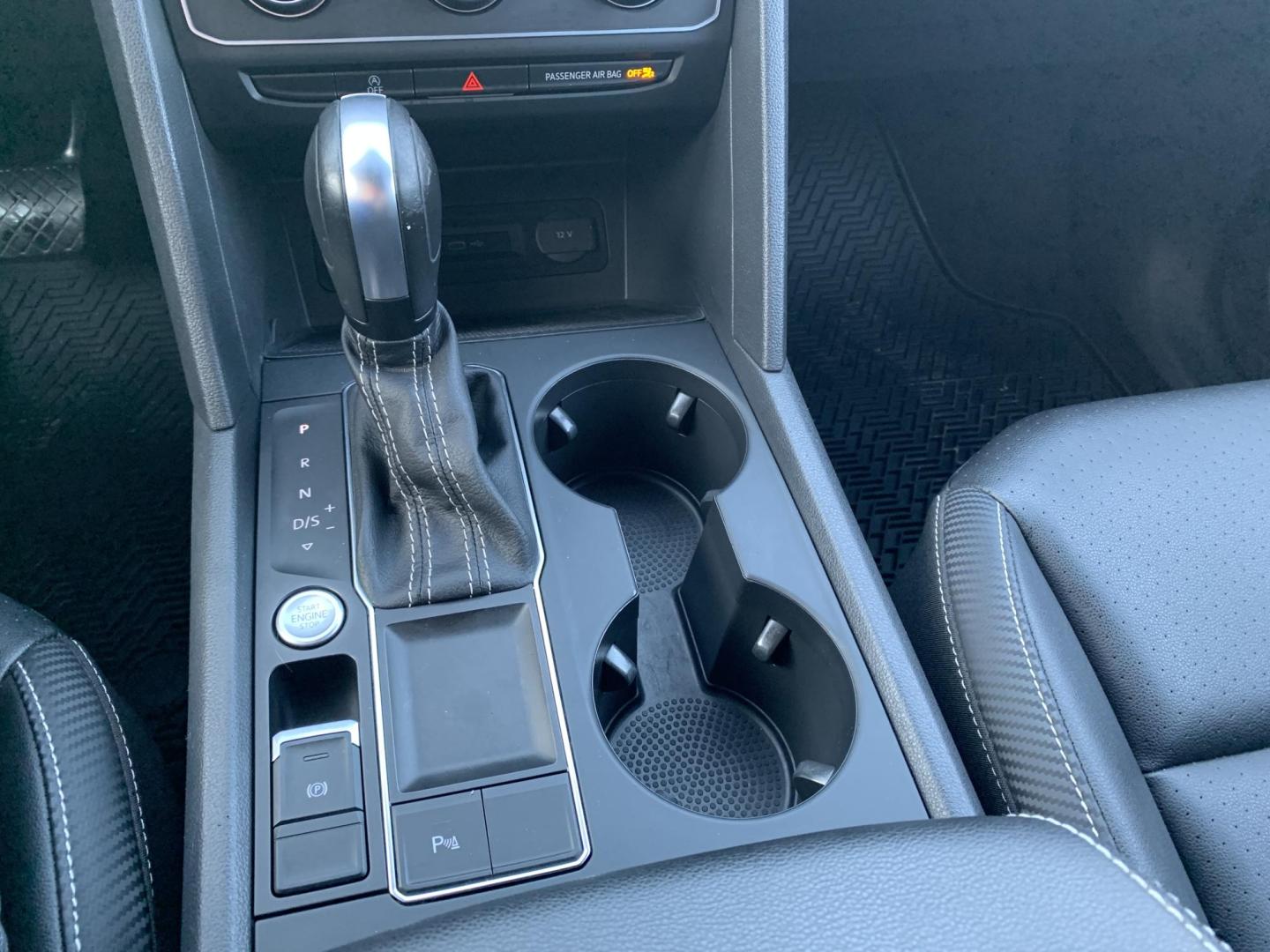 2021 RED /BLACK Volkswagen Atlas Cross Sport V6 SE w/Technology (1V2WE2CA0MC) with an 3.6L V6 engine, Automatic transmission, located at 506 S. Kingshighway, Cape Girardeau, MO, 63703, (573) 235-5000, 37.294991, -89.553635 - 2021 Volkswagen Atlass Cross Sport SE 1-Owner 45xxx miles Front Wheel Drive 3.6L V6 Automatic Leather Backup Camera Power Driver Seat Heated Seats Bluetooth Cruise Power Windows/Locks/Mirrors We have financing available and we accept trades! Fill out a credit application on our websit - Photo#29