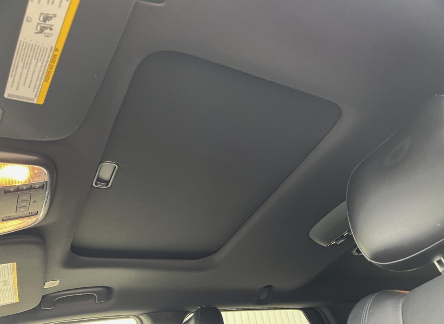 2020 WHITE /BLACK Dodge Durango R/T AWD (1C4SDJCT7LC) with an 5.7L V8 engine, Automatic transmission, located at 2990 Old Orchard Rd., Jackson, MO, 63755, 37.354214, -89.612106 - 2020 Dodge Durango R/T 109xxx miles All Wheel Drive 5.7L V8 Automatic Leather/Suede 3rd Row Navigation Backup Camera Power/Heated Seats Heated Rear Seats Heated Steering Wheel Sunroof Bluetooth Remote Start Cruise Power Windows/Locks/Mirrors We have financing available and we accept - Photo#6