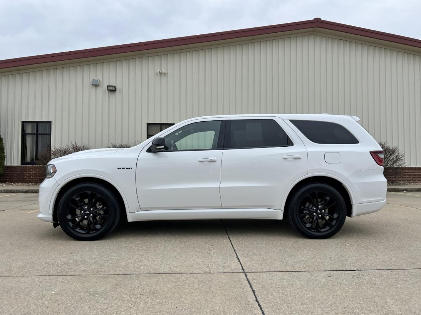 2020 WHITE /BLACK Dodge Durango R/T AWD (1C4SDJCT7LC) with an 5.7L V8 engine, Automatic transmission, located at 2990 Old Orchard Rd., Jackson, MO, 63755, 37.354214, -89.612106 - 2020 Dodge Durango R/T 109xxx miles All Wheel Drive 5.7L V8 Automatic Leather/Suede 3rd Row Navigation Backup Camera Power/Heated Seats Heated Rear Seats Heated Steering Wheel Sunroof Bluetooth Remote Start Cruise Power Windows/Locks/Mirrors We have financing available and we accept - Photo#11