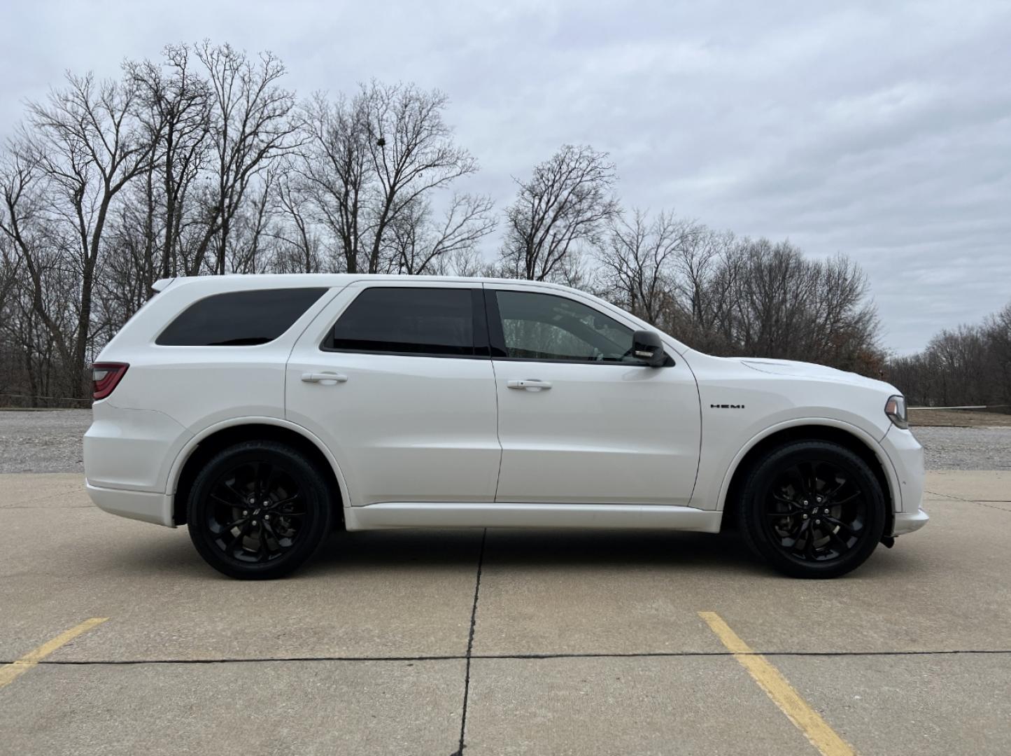 2020 WHITE /BLACK Dodge Durango R/T AWD (1C4SDJCT7LC) with an 5.7L V8 engine, Automatic transmission, located at 2990 Old Orchard Rd., Jackson, MO, 63755, 37.354214, -89.612106 - 2020 Dodge Durango R/T 109xxx miles All Wheel Drive 5.7L V8 Automatic Leather/Suede 3rd Row Navigation Backup Camera Power/Heated Seats Heated Rear Seats Heated Steering Wheel Sunroof Bluetooth Remote Start Cruise Power Windows/Locks/Mirrors We have financing available and we accept - Photo#12