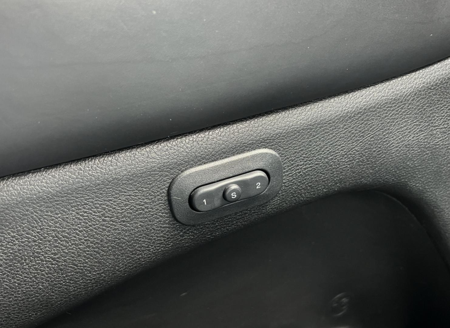 2020 WHITE /BLACK Dodge Durango R/T AWD (1C4SDJCT7LC) with an 5.7L V8 engine, Automatic transmission, located at 2990 Old Orchard Rd., Jackson, MO, 63755, 37.354214, -89.612106 - 2020 Dodge Durango R/T 109xxx miles All Wheel Drive 5.7L V8 Automatic Leather/Suede 3rd Row Navigation Backup Camera Power/Heated Seats Heated Rear Seats Heated Steering Wheel Sunroof Bluetooth Remote Start Cruise Power Windows/Locks/Mirrors We have financing available and we accept - Photo#35