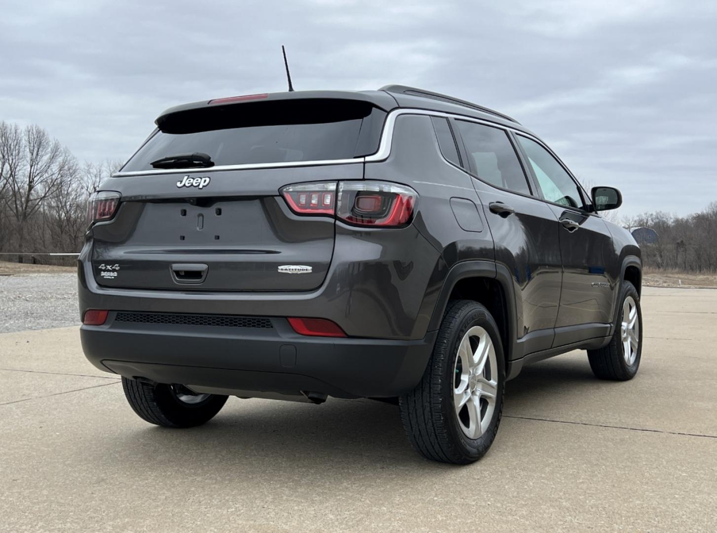 2023 GRAY /BLACK Jeep Compass Latitude (3C4NJDBN8PT) with an 2.0L 4 Cyl. TURBO engine, Automatic transmission, located at 2990 Old Orchard Rd., Jackson, MO, 63755, 37.354214, -89.612106 - 2023 Jeep Compass Latitude 1-Owner 18xxx miles 4 Wheel Drive 2.0L 4 Cyl. Automatic Backup Camera Bluetooth Cruise Power Windows/Locks/Mirrors We have financing available and we accept trades! Fill out a credit application on our website or come by today! If you have any questions, give us - Photo#7
