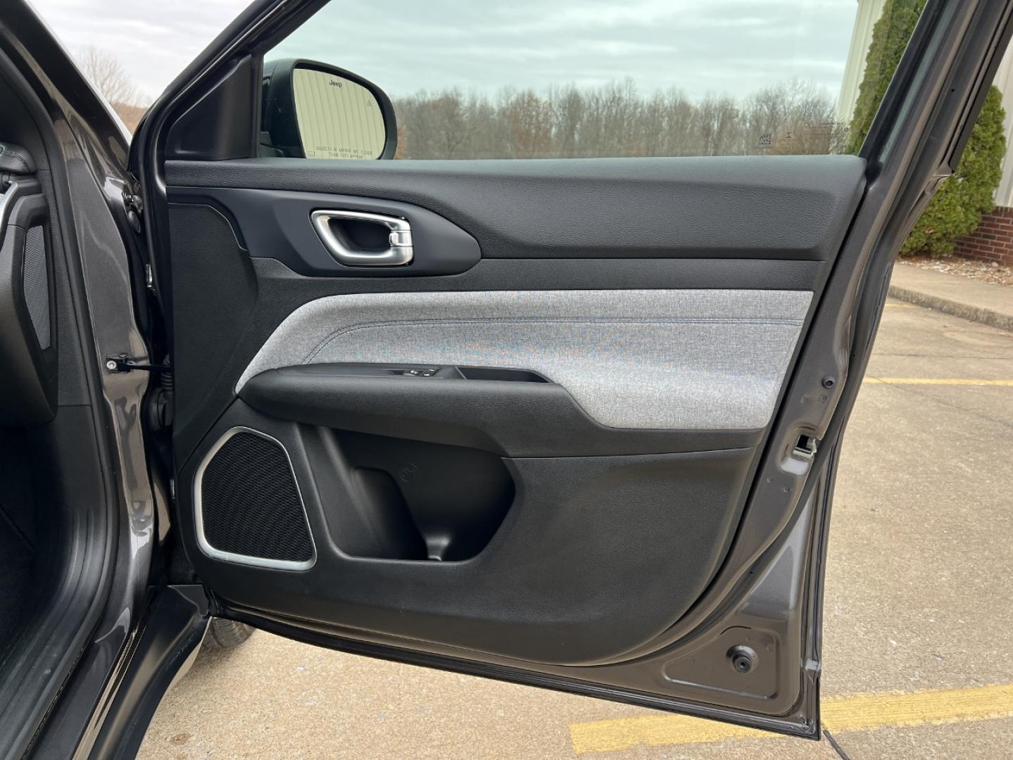 2023 GRAY /BLACK Jeep Compass Latitude (3C4NJDBN8PT) with an 2.0L 4 Cyl. TURBO engine, Automatic transmission, located at 2990 Old Orchard Rd., Jackson, MO, 63755, 37.354214, -89.612106 - 2023 Jeep Compass Latitude 1-Owner 18xxx miles 4 Wheel Drive 2.0L 4 Cyl. Automatic Backup Camera Bluetooth Cruise Power Windows/Locks/Mirrors We have financing available and we accept trades! Fill out a credit application on our website or come by today! If you have any questions, give us - Photo#13