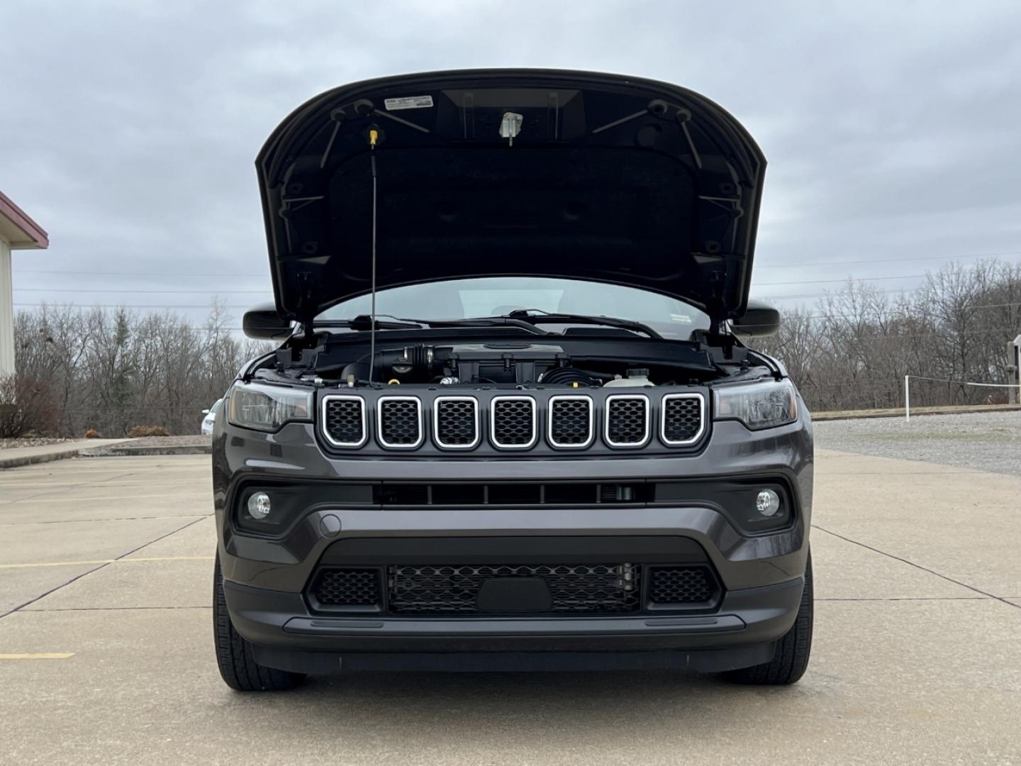 2023 GRAY /BLACK Jeep Compass Latitude (3C4NJDBN8PT) with an 2.0L 4 Cyl. TURBO engine, Automatic transmission, located at 2990 Old Orchard Rd., Jackson, MO, 63755, 37.354214, -89.612106 - 2023 Jeep Compass Latitude 1-Owner 18xxx miles 4 Wheel Drive 2.0L 4 Cyl. Automatic Backup Camera Bluetooth Cruise Power Windows/Locks/Mirrors We have financing available and we accept trades! Fill out a credit application on our website or come by today! If you have any questions, give us - Photo#31