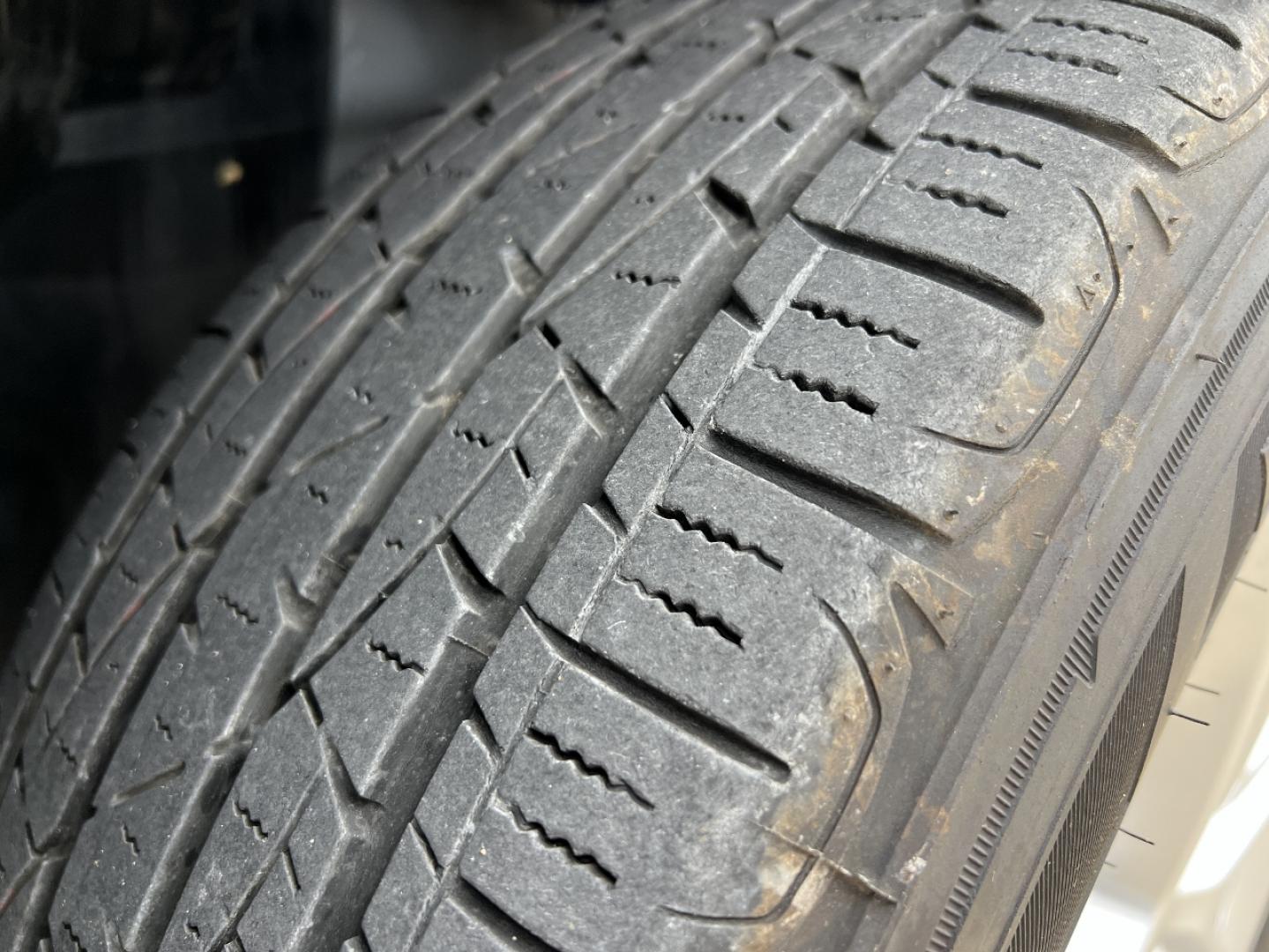 2023 GRAY /BLACK Jeep Compass Latitude (3C4NJDBN8PT) with an 2.0L 4 Cyl. TURBO engine, Automatic transmission, located at 2990 Old Orchard Rd., Jackson, MO, 63755, 37.354214, -89.612106 - 2023 Jeep Compass Latitude 1-Owner 18xxx miles 4 Wheel Drive 2.0L 4 Cyl. Automatic Backup Camera Bluetooth Cruise Power Windows/Locks/Mirrors We have financing available and we accept trades! Fill out a credit application on our website or come by today! If you have any questions, give us - Photo#33