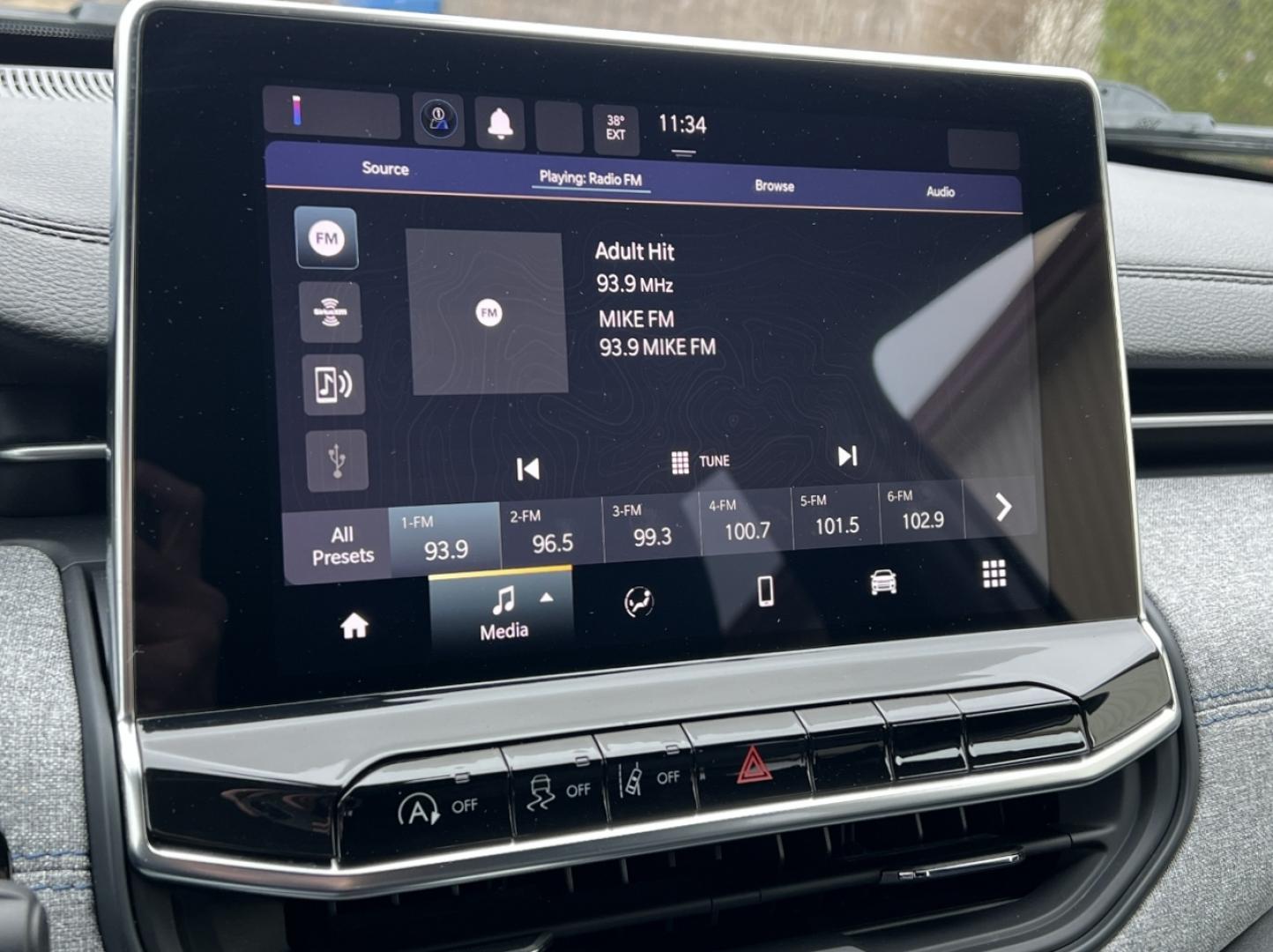 2023 GRAY /BLACK Jeep Compass Latitude (3C4NJDBN8PT) with an 2.0L 4 Cyl. TURBO engine, Automatic transmission, located at 2990 Old Orchard Rd., Jackson, MO, 63755, 37.354214, -89.612106 - 2023 Jeep Compass Latitude 1-Owner 18xxx miles 4 Wheel Drive 2.0L 4 Cyl. Automatic Backup Camera Bluetooth Cruise Power Windows/Locks/Mirrors We have financing available and we accept trades! Fill out a credit application on our website or come by today! If you have any questions, give us - Photo#25