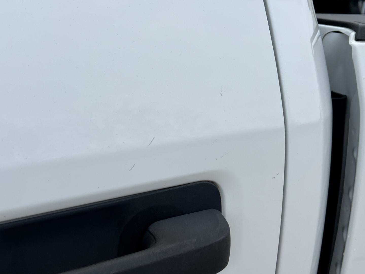 2020 WHITE /GRAY Ford F-250 SD XL Crew Cab 4WD (1FT7W2B60LE) with an 6.2L V8 engine, Automatic transmission, located at 2990 Old Orchard Rd., Jackson, MO, 63755, 37.354214, -89.612106 - 2020 Ford F-250 XL 1-Owner 135xxx miles 4x4 6.2L V8 Automatic Backup Camera Cruise Power Windows/Locks/Mirrors We have financing available and we accept trades! Fill out a credit application on our website or come by today! If you have any questions, give us a call at (573) 204-7777 or vis - Photo#41