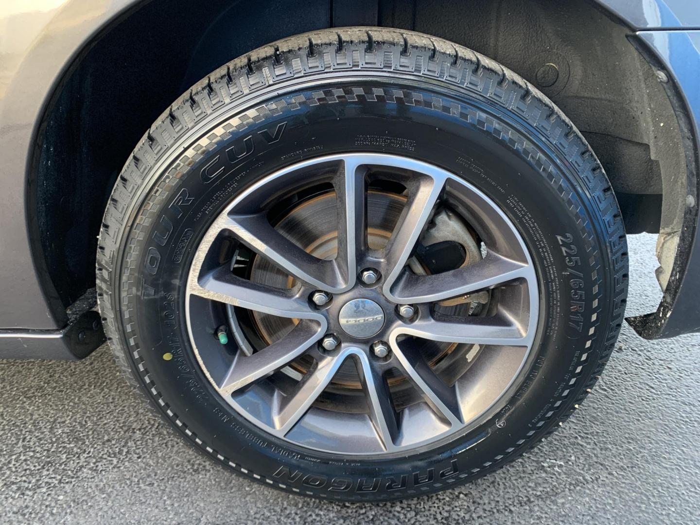 2016 GRAY /GRAY Dodge Grand Caravan SXT (2C4RDGCG0GR) with an 3.6L V6 DOHC 24V engine, 6A transmission, located at 506 S. Kingshighway, Cape Girardeau, MO, 63703, (573) 235-5000, 37.294991, -89.553635 - 2016 Dodge Grand Caravan Air Conditioning Power Windows Power Locks Power Steering Tilt Wheel AM/FM CD Satellite Keyless Entry Alarm Dual Front Airbags Side Airbags Head Airbags Rear Head Airbags All Wheel ABS We have financing available and we accept trades! Fill out a credit applica - Photo#34