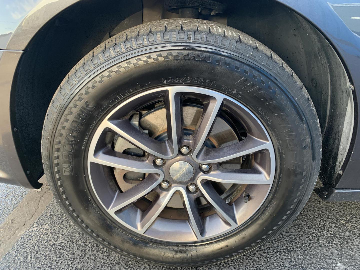 2016 GRAY /GRAY Dodge Grand Caravan SXT (2C4RDGCG0GR) with an 3.6L V6 DOHC 24V engine, 6A transmission, located at 506 S. Kingshighway, Cape Girardeau, MO, 63703, (573) 235-5000, 37.294991, -89.553635 - 2016 Dodge Grand Caravan Air Conditioning Power Windows Power Locks Power Steering Tilt Wheel AM/FM CD Satellite Keyless Entry Alarm Dual Front Airbags Side Airbags Head Airbags Rear Head Airbags All Wheel ABS We have financing available and we accept trades! Fill out a credit applica - Photo#35