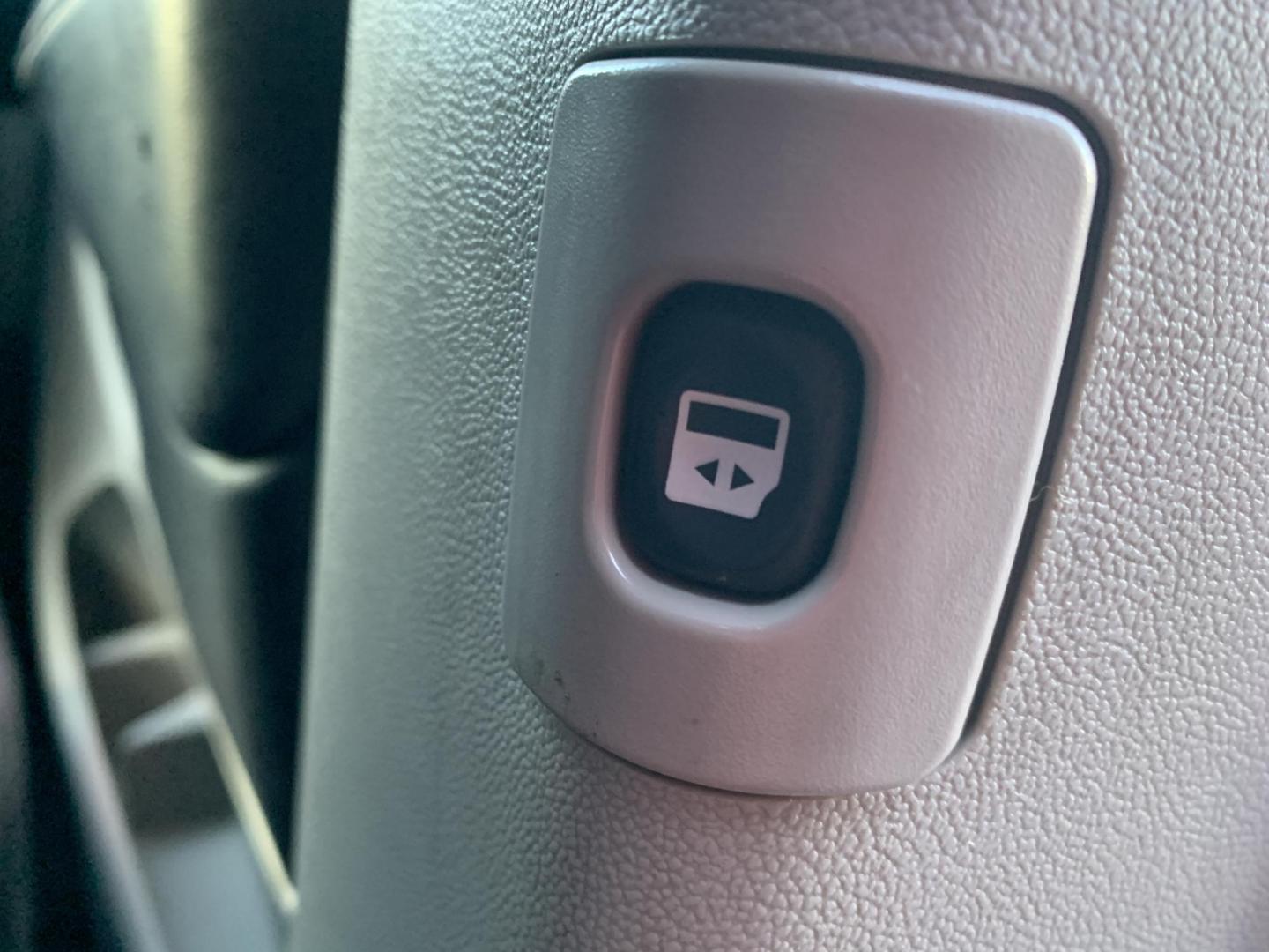 2016 GRAY /GRAY Dodge Grand Caravan SXT (2C4RDGCG0GR) with an 3.6L V6 DOHC 24V engine, 6A transmission, located at 506 S. Kingshighway, Cape Girardeau, MO, 63703, (573) 235-5000, 37.294991, -89.553635 - 2016 Dodge Grand Caravan Air Conditioning Power Windows Power Locks Power Steering Tilt Wheel AM/FM CD Satellite Keyless Entry Alarm Dual Front Airbags Side Airbags Head Airbags Rear Head Airbags All Wheel ABS We have financing available and we accept trades! Fill out a credit applica - Photo#16