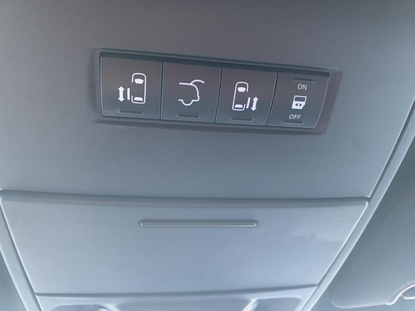 2016 GRAY /GRAY Dodge Grand Caravan SXT (2C4RDGCG0GR) with an 3.6L V6 DOHC 24V engine, 6A transmission, located at 506 S. Kingshighway, Cape Girardeau, MO, 63703, (573) 235-5000, 37.294991, -89.553635 - 2016 Dodge Grand Caravan Air Conditioning Power Windows Power Locks Power Steering Tilt Wheel AM/FM CD Satellite Keyless Entry Alarm Dual Front Airbags Side Airbags Head Airbags Rear Head Airbags All Wheel ABS We have financing available and we accept trades! Fill out a credit applica - Photo#29