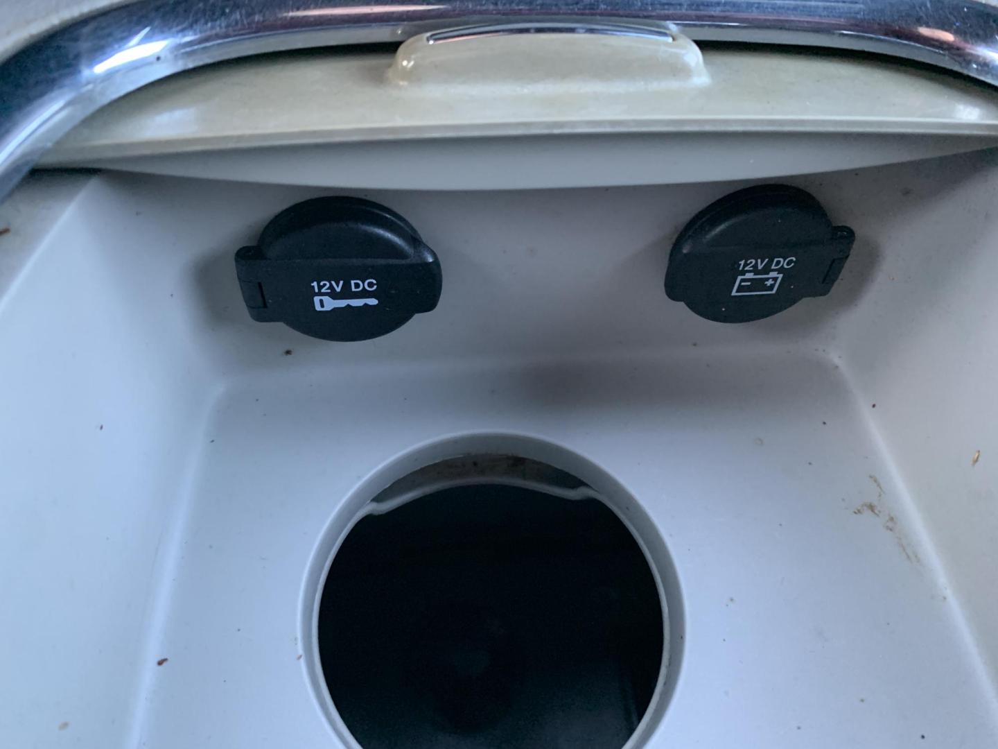 2016 GRAY /GRAY Dodge Grand Caravan SXT (2C4RDGCG0GR) with an 3.6L V6 DOHC 24V engine, 6A transmission, located at 506 S. Kingshighway, Cape Girardeau, MO, 63703, (573) 235-5000, 37.294991, -89.553635 - 2016 Dodge Grand Caravan Air Conditioning Power Windows Power Locks Power Steering Tilt Wheel AM/FM CD Satellite Keyless Entry Alarm Dual Front Airbags Side Airbags Head Airbags Rear Head Airbags All Wheel ABS We have financing available and we accept trades! Fill out a credit applica - Photo#30