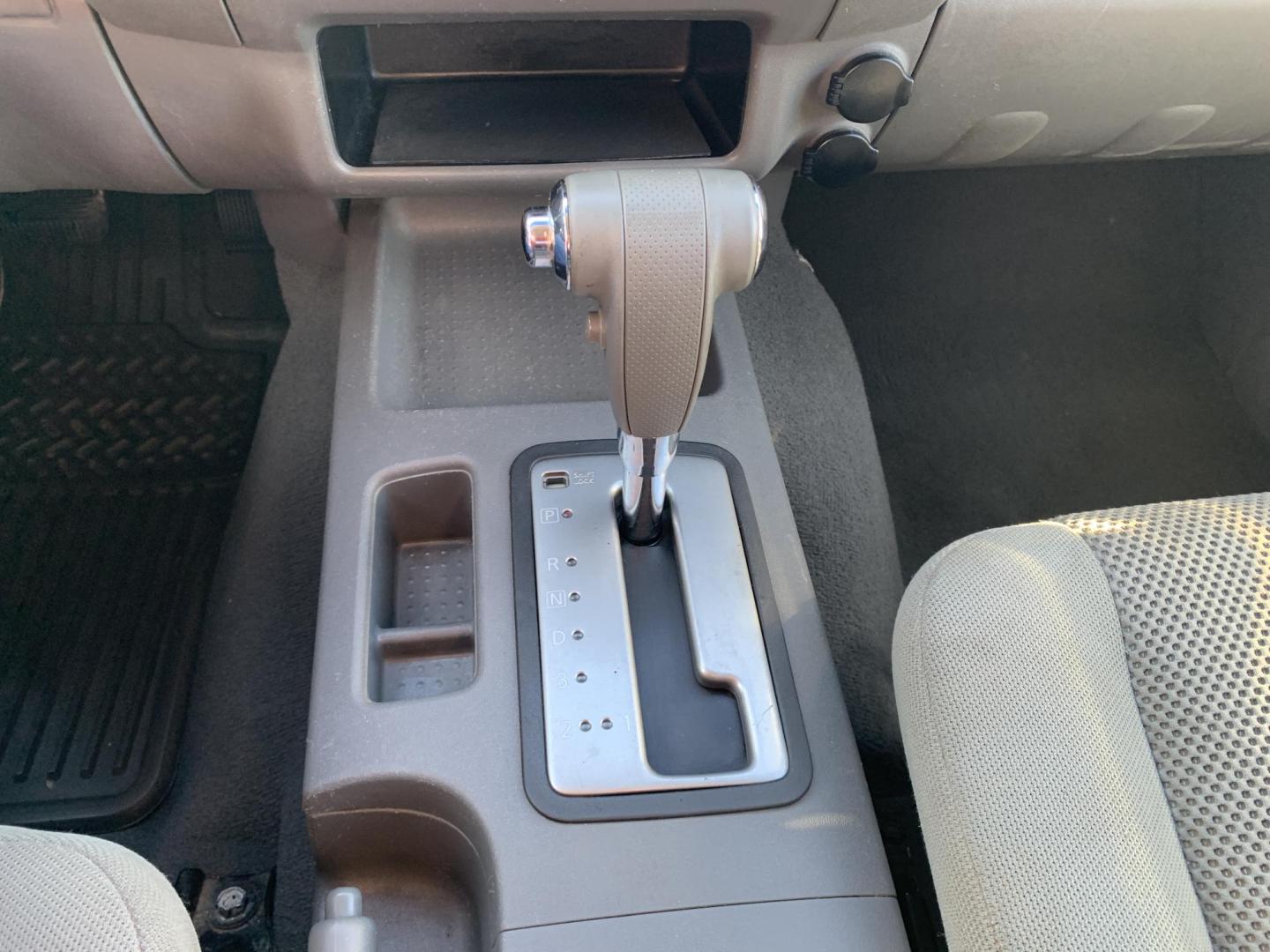 2007 RED /GRAY Nissan Frontier LE Crew Cab 2WD (1N6AD07U37C) with an 4.0L V6 DOHC 24V engine, 5-Speed Automatic Overdrive transmission, located at 506 S. Kingshighway, Cape Girardeau, MO, 63703, (573) 235-5000, 37.294991, -89.553635 - 2007 Nissan Frontier LE Air Conditioning Power Steering Tilt Whee Dual Air Bags Front and Sides Crew Cab Regular Bed All Wheel ABS We have financing available and we accept trades! Fill out a credit application on our website or come by today! If you have any questions, give us a call at - Photo#23