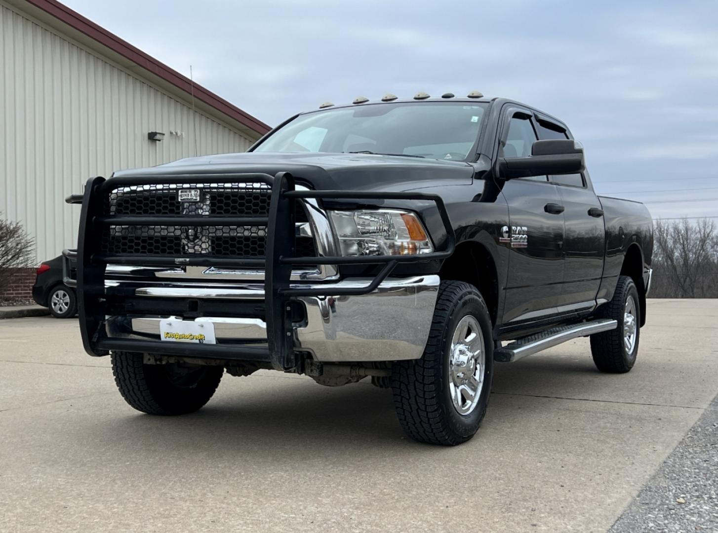 2018 BLACK /Gray RAM 2500 Tradesman Crew Cab SWB 4WD (3C6UR5CL7JG) with an 6.7L I6 TURBO DIESEL engine, 6A transmission, located at 2990 Old Orchard Rd., Jackson, MO, 63755, 37.354214, -89.612106 - 2018 Ram 2500 Tradesman 137xxx miles 4x4 6.7L I6 Turbo Diesel Automatic New Tires Backup Camera Bluetooth Remote Start Crusie Power Windows/Locks/Mirrors We have financing available and we accept trades! Fill out a credit application on our website or come by today! If you have any quest - Photo#5