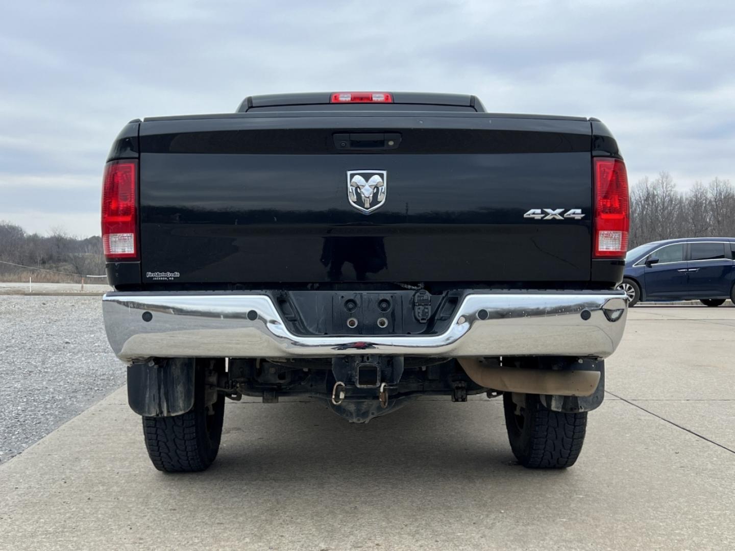 2018 BLACK /Gray RAM 2500 Tradesman Crew Cab SWB 4WD (3C6UR5CL7JG) with an 6.7L I6 TURBO DIESEL engine, 6A transmission, located at 2990 Old Orchard Rd., Jackson, MO, 63755, 37.354214, -89.612106 - 2018 Ram 2500 Tradesman 137xxx miles 4x4 6.7L I6 Turbo Diesel Automatic New Tires Backup Camera Bluetooth Remote Start Crusie Power Windows/Locks/Mirrors We have financing available and we accept trades! Fill out a credit application on our website or come by today! If you have any quest - Photo#10