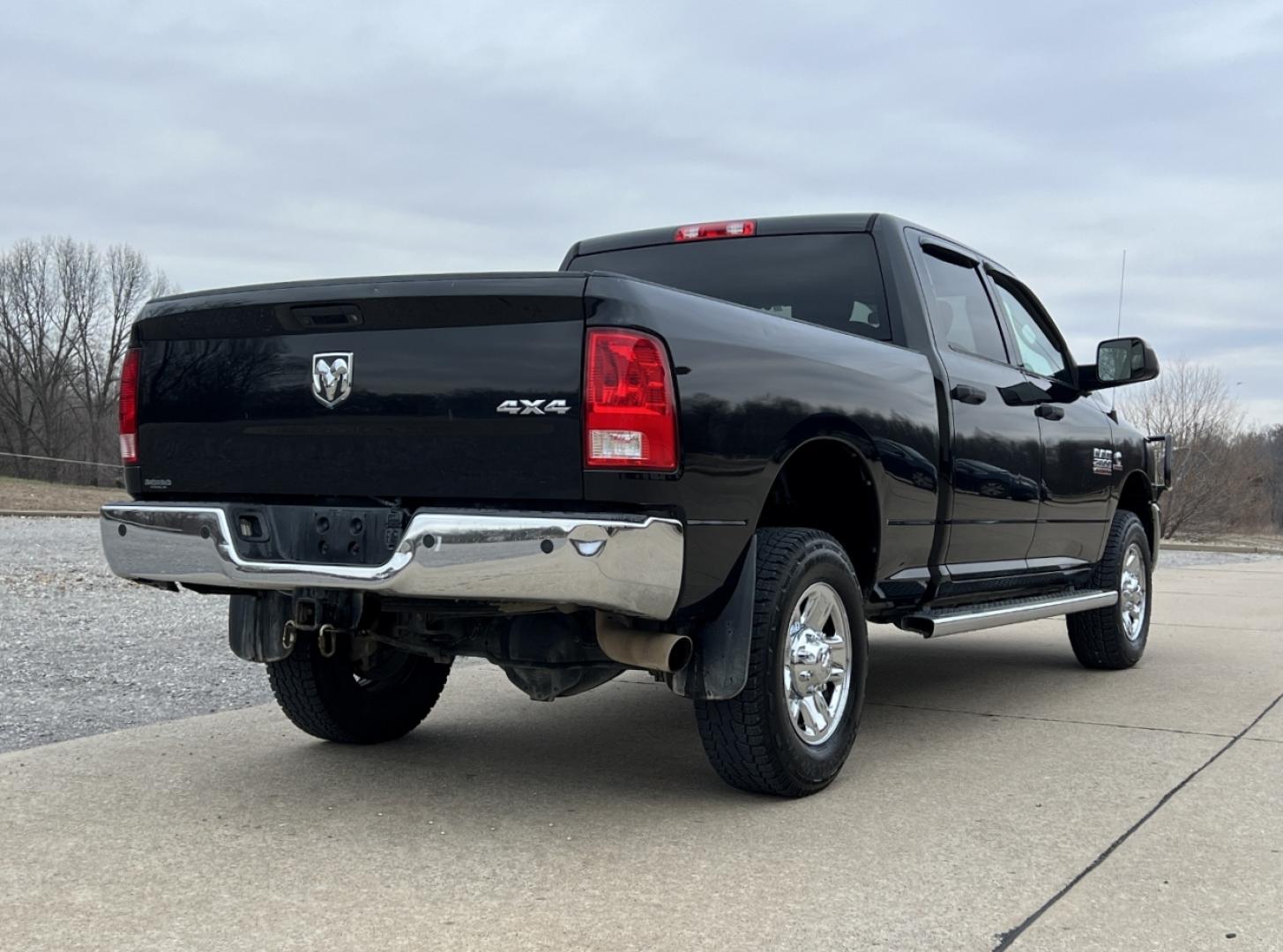 2018 BLACK /Gray RAM 2500 Tradesman Crew Cab SWB 4WD (3C6UR5CL7JG) with an 6.7L I6 TURBO DIESEL engine, 6A transmission, located at 2990 Old Orchard Rd., Jackson, MO, 63755, 37.354214, -89.612106 - 2018 Ram 2500 Tradesman 137xxx miles 4x4 6.7L I6 Turbo Diesel Automatic New Tires Backup Camera Bluetooth Remote Start Crusie Power Windows/Locks/Mirrors We have financing available and we accept trades! Fill out a credit application on our website or come by today! If you have any quest - Photo#8