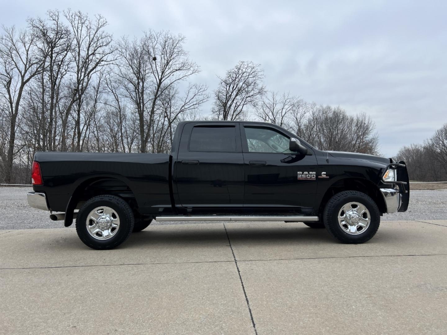 2018 BLACK /Gray RAM 2500 Tradesman Crew Cab SWB 4WD (3C6UR5CL7JG) with an 6.7L I6 TURBO DIESEL engine, 6A transmission, located at 2990 Old Orchard Rd., Jackson, MO, 63755, 37.354214, -89.612106 - 2018 Ram 2500 Tradesman 137xxx miles 4x4 6.7L I6 Turbo Diesel Automatic New Tires Backup Camera Bluetooth Remote Start Crusie Power Windows/Locks/Mirrors We have financing available and we accept trades! Fill out a credit application on our website or come by today! If you have any quest - Photo#7