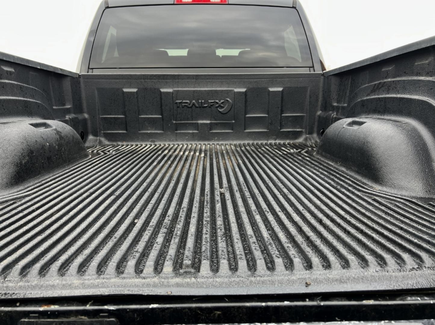2018 BLACK /Gray RAM 2500 Tradesman Crew Cab SWB 4WD (3C6UR5CL7JG) with an 6.7L I6 TURBO DIESEL engine, 6A transmission, located at 2990 Old Orchard Rd., Jackson, MO, 63755, 37.354214, -89.612106 - 2018 Ram 2500 Tradesman 137xxx miles 4x4 6.7L I6 Turbo Diesel Automatic New Tires Backup Camera Bluetooth Remote Start Crusie Power Windows/Locks/Mirrors We have financing available and we accept trades! Fill out a credit application on our website or come by today! If you have any quest - Photo#19