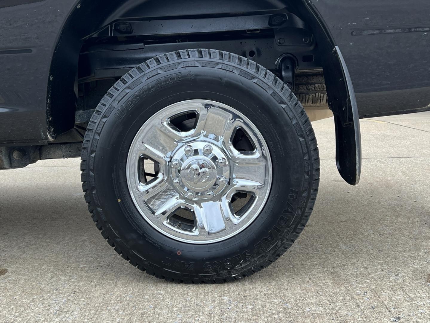 2018 BLACK /Gray RAM 2500 Tradesman Crew Cab SWB 4WD (3C6UR5CL7JG) with an 6.7L I6 TURBO DIESEL engine, 6A transmission, located at 2990 Old Orchard Rd., Jackson, MO, 63755, 37.354214, -89.612106 - 2018 Ram 2500 Tradesman 137xxx miles 4x4 6.7L I6 Turbo Diesel Automatic New Tires Backup Camera Bluetooth Remote Start Crusie Power Windows/Locks/Mirrors We have financing available and we accept trades! Fill out a credit application on our website or come by today! If you have any quest - Photo#32