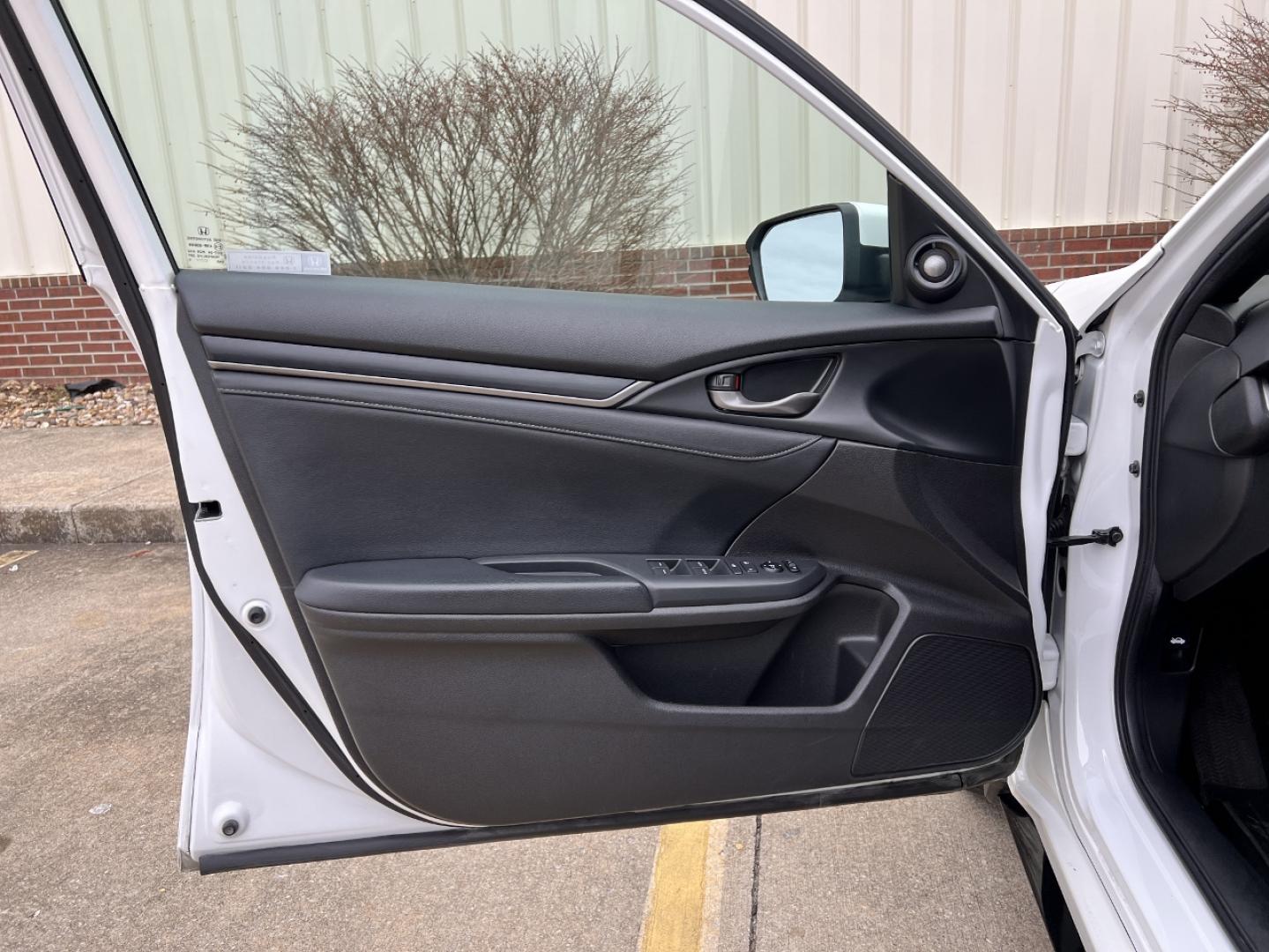 2021 WHITE /Black Honda Civic Sport Touring CVT (SHHFK7H97MU) with an 2.0L 4 Cyl. TURBO engine, CVT transmission, located at 2990 Old Orchard Rd., Jackson, MO, 63755, 37.354214, -89.612106 - 2021 Honda Civic Sport Touring 1-Owner 147xxx miles Front Wheel Drive 1.5L 4 Cyl. Automatic Leather Navigation Backup Camera Power/Heated Seats Heated Rear Seats Sunroof Bluetooth Remote Start Cruise Power Windows/Locks/Mirrors We have financing available and we accept trades! Fill o - Photo#16